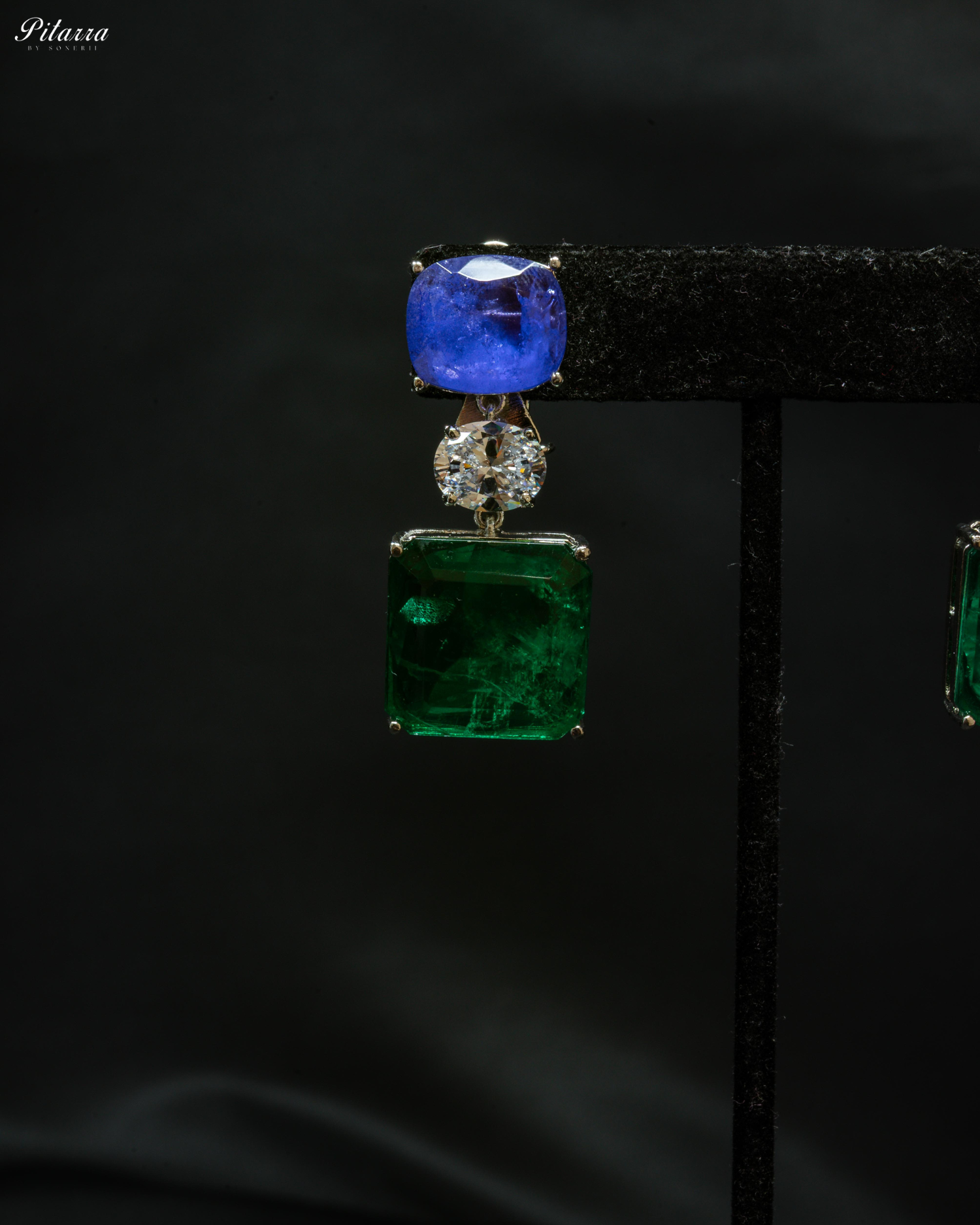 Silver Finish Emerald Square Crystal Necklace Set