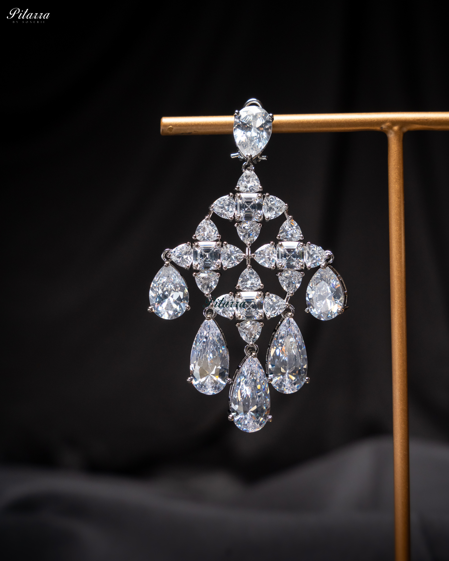 White Luxury Zircon Crystal Dangler Earrings