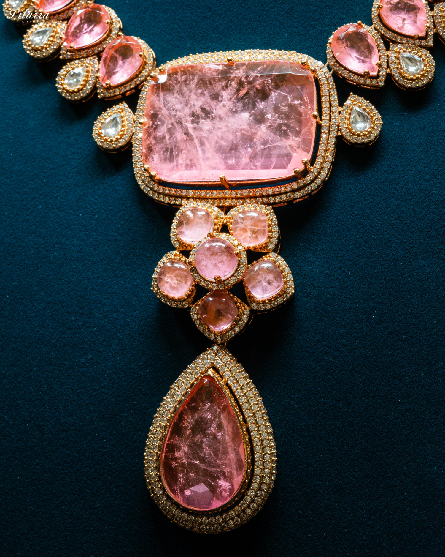Pink Stone Tear Drop Carved Necklace Set