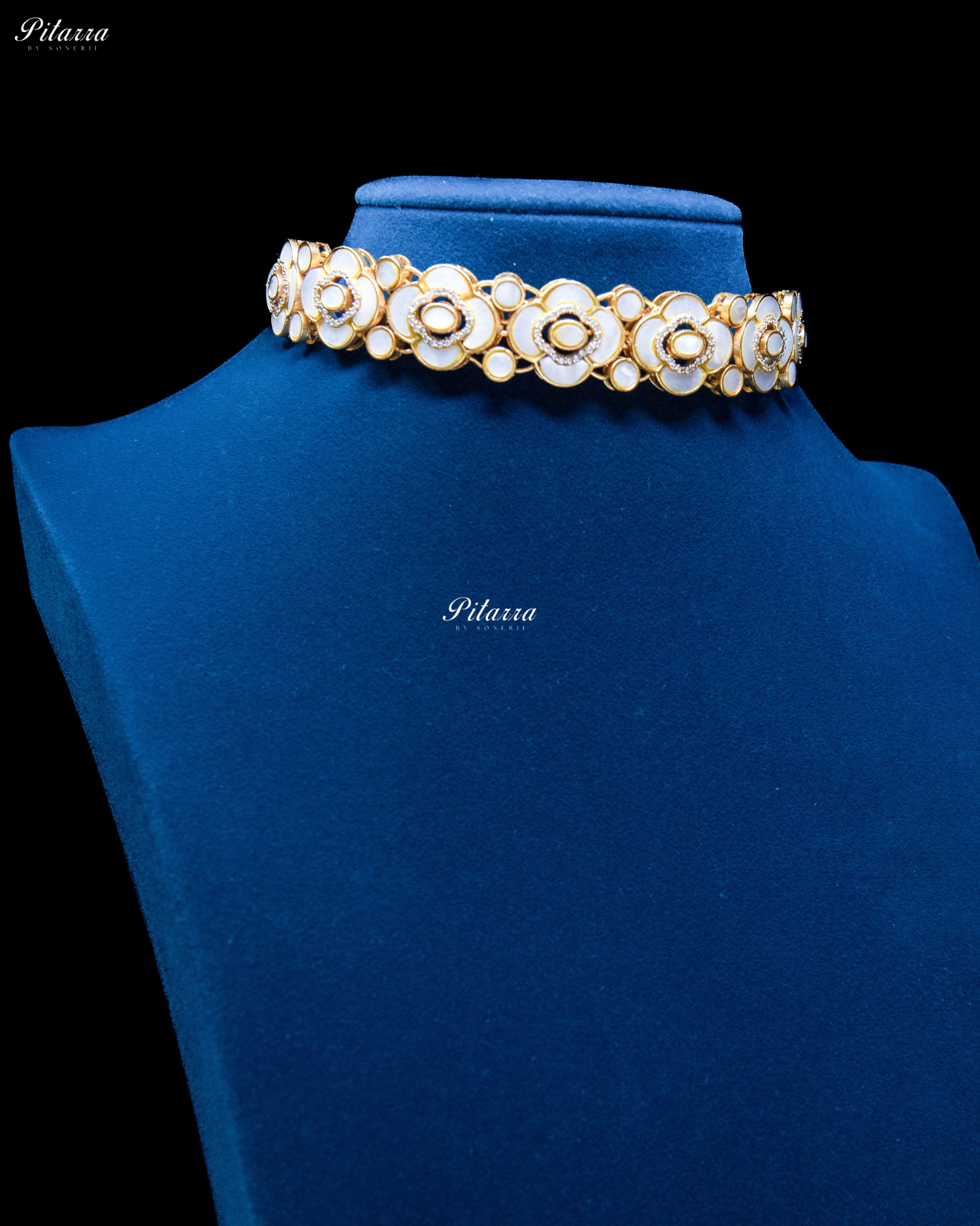 White Flora Shape Kundan Choker Set