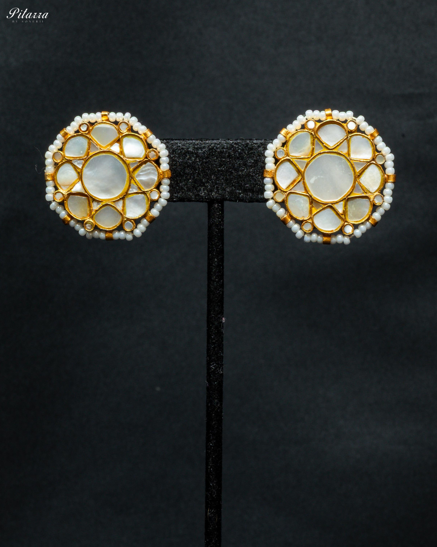 Classic White Monochrome Kundan Choker Set