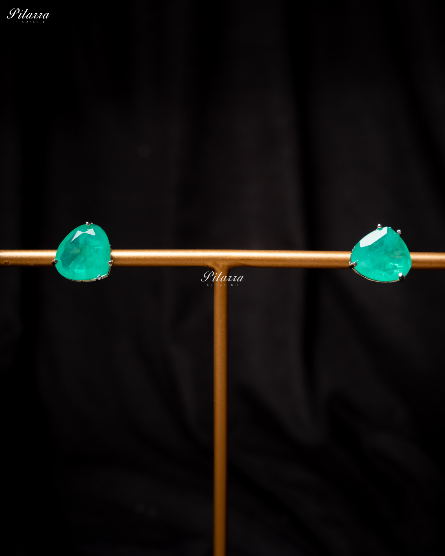 Mint Green Stone White Heartline Zircon Necklace Set