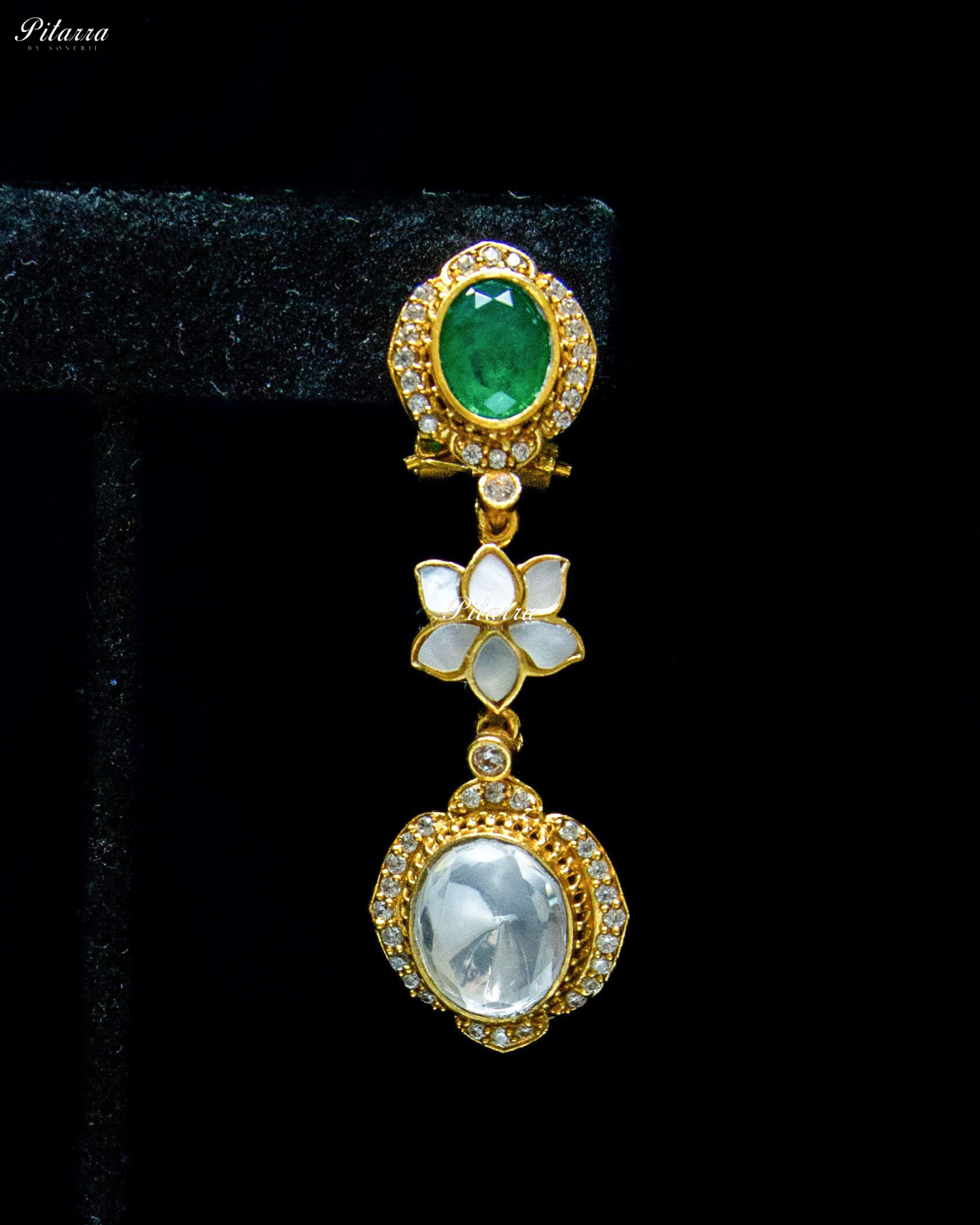 White Flora Green Stone Kundan Choker Set