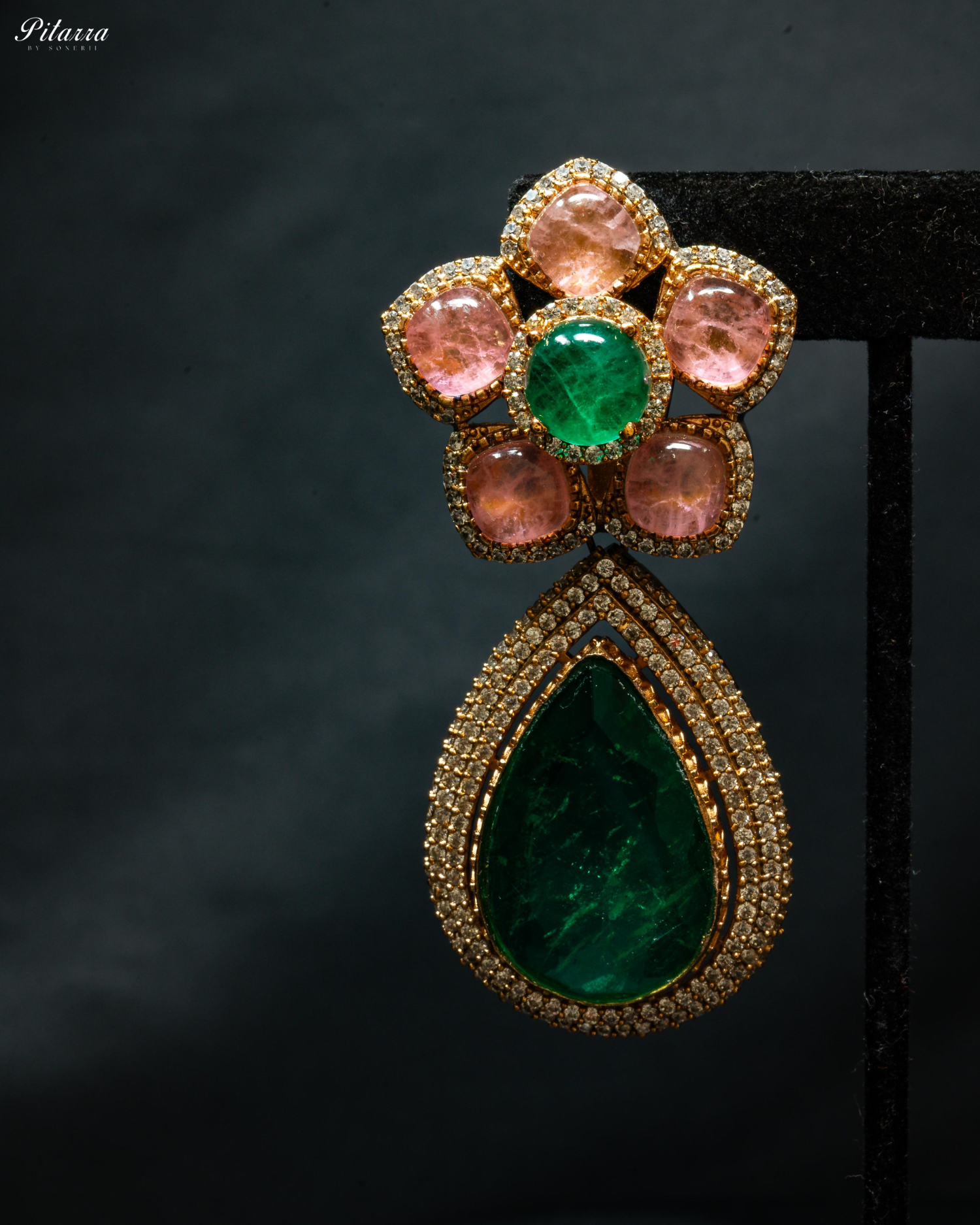 Emerald Stone Tear Drop Carved Necklace Set