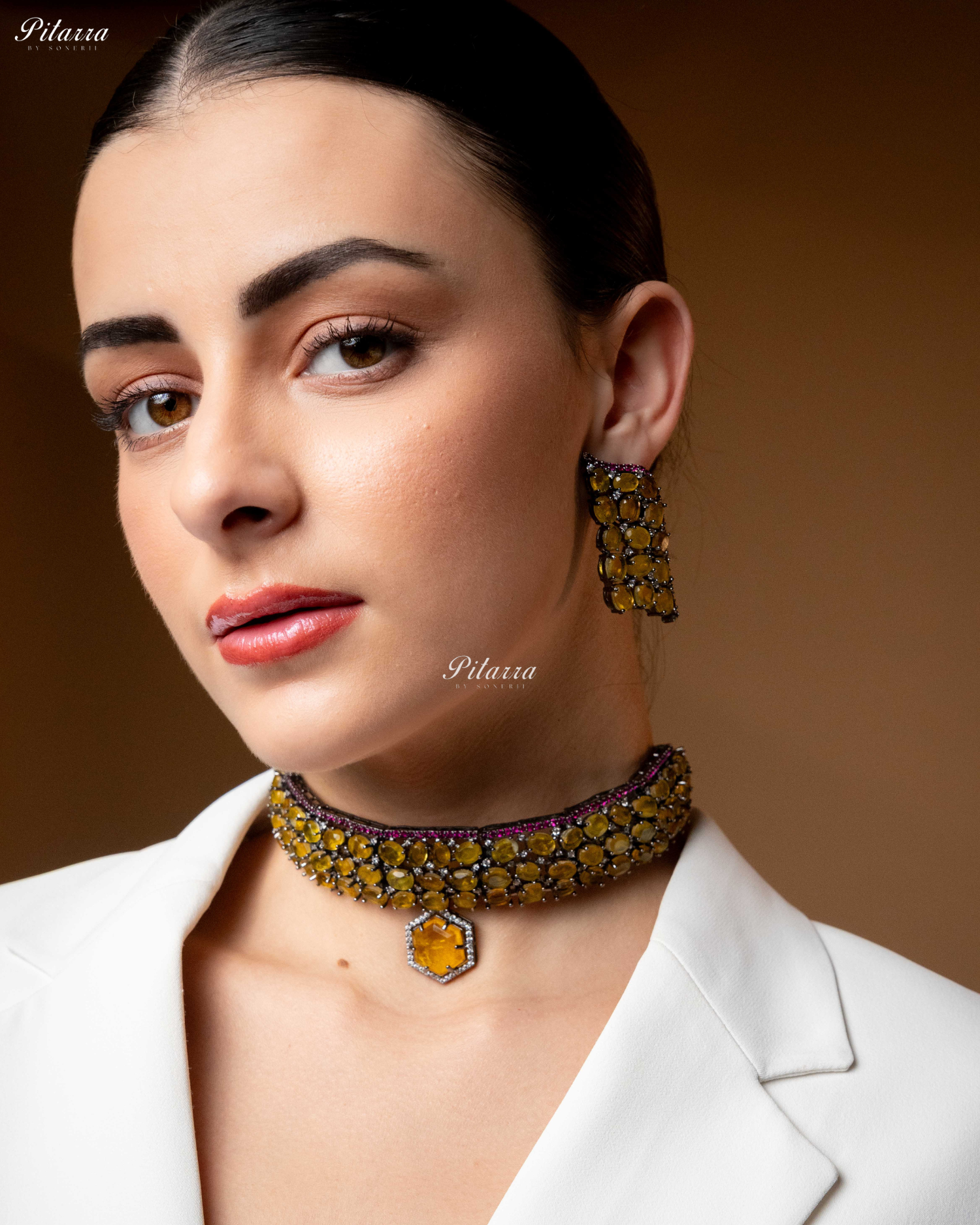 Yellow Stone Purple Lining Crystal Choker Set