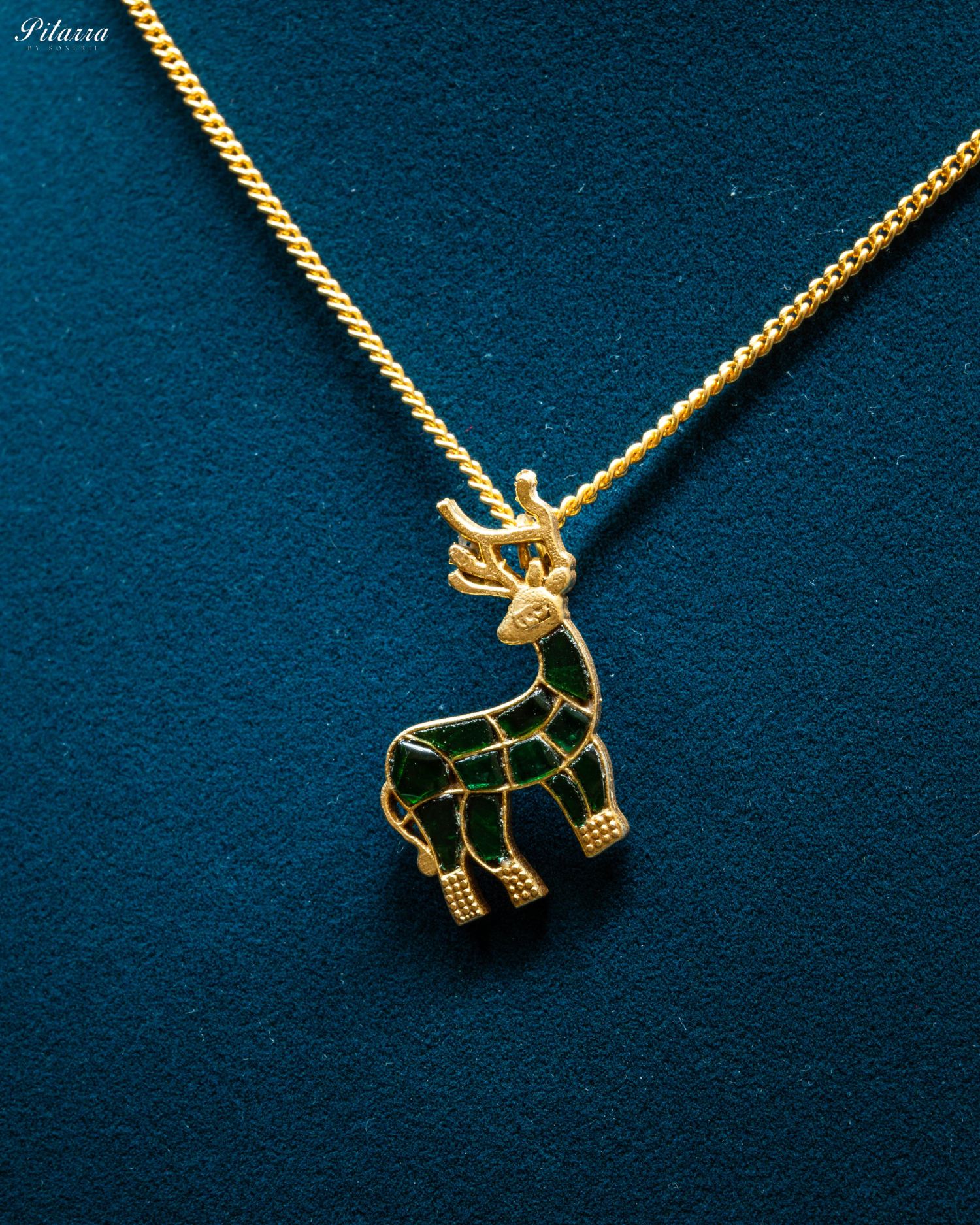 Green Hiran Chain Kundan Pendant Necklace