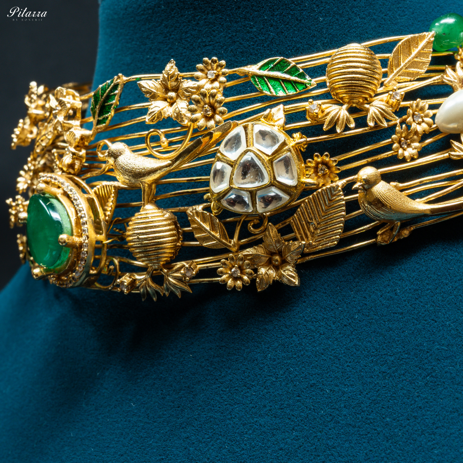 Antique Gold Plated Green Stone Choker Set