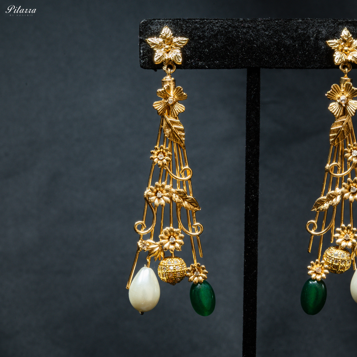 Antique Gold Plated Green Stone Choker Set