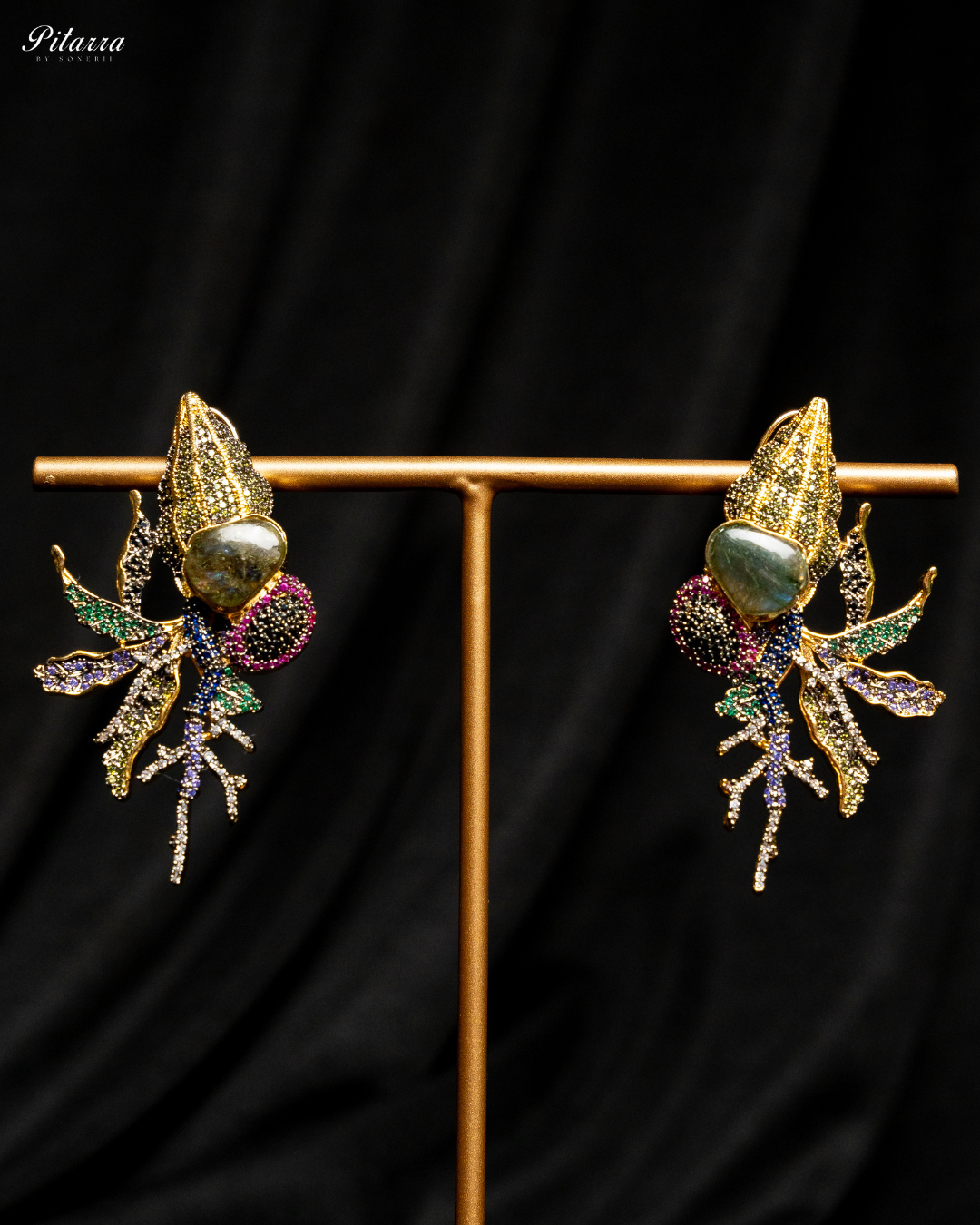 Antique Design Golden Earrings_Front Image