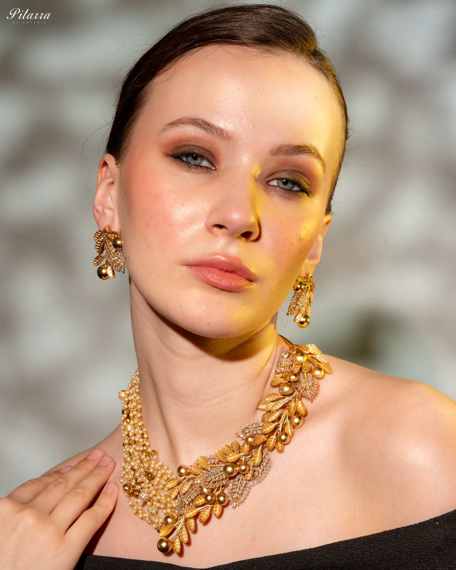 Antique Design Pearl and Leaf Necklace Set_Image