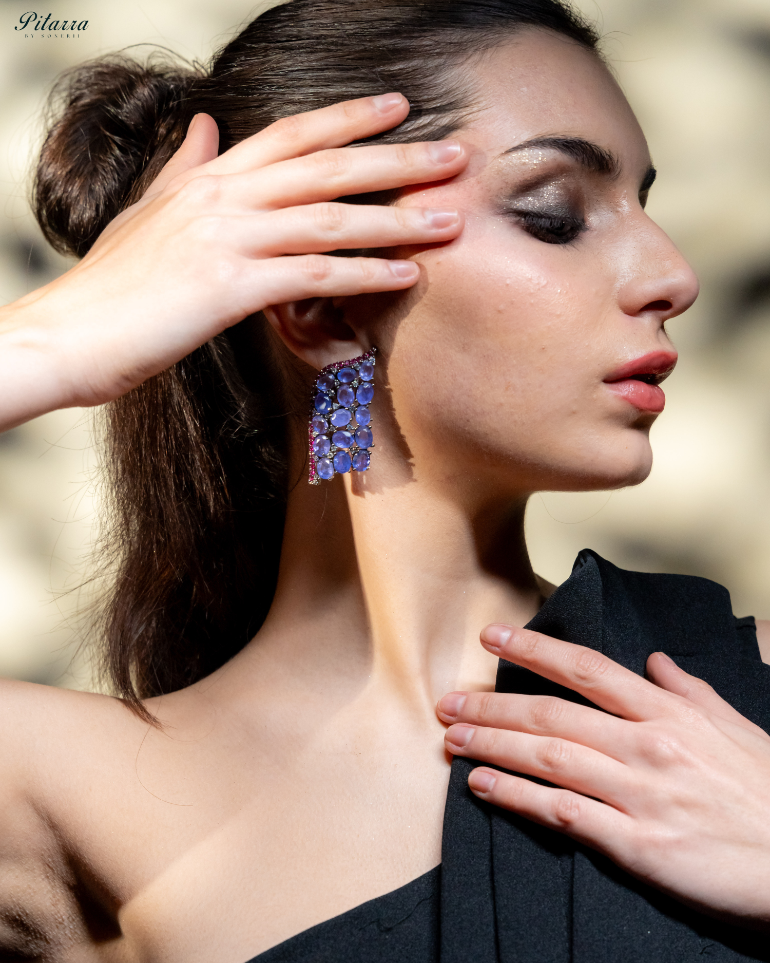 Blue Crystal CZ Stud Earrings_Right Angle