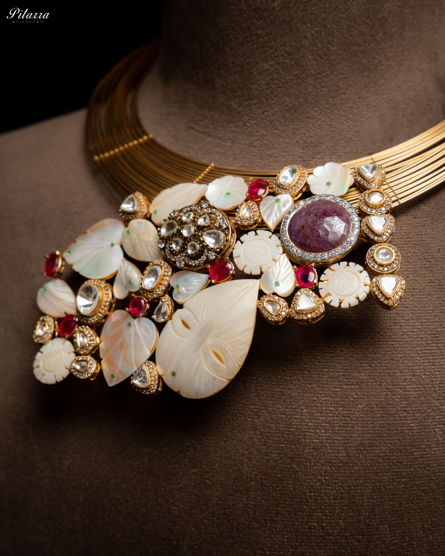 Designer Hasli Golden Kundan Necklace Set_Zoom Angle