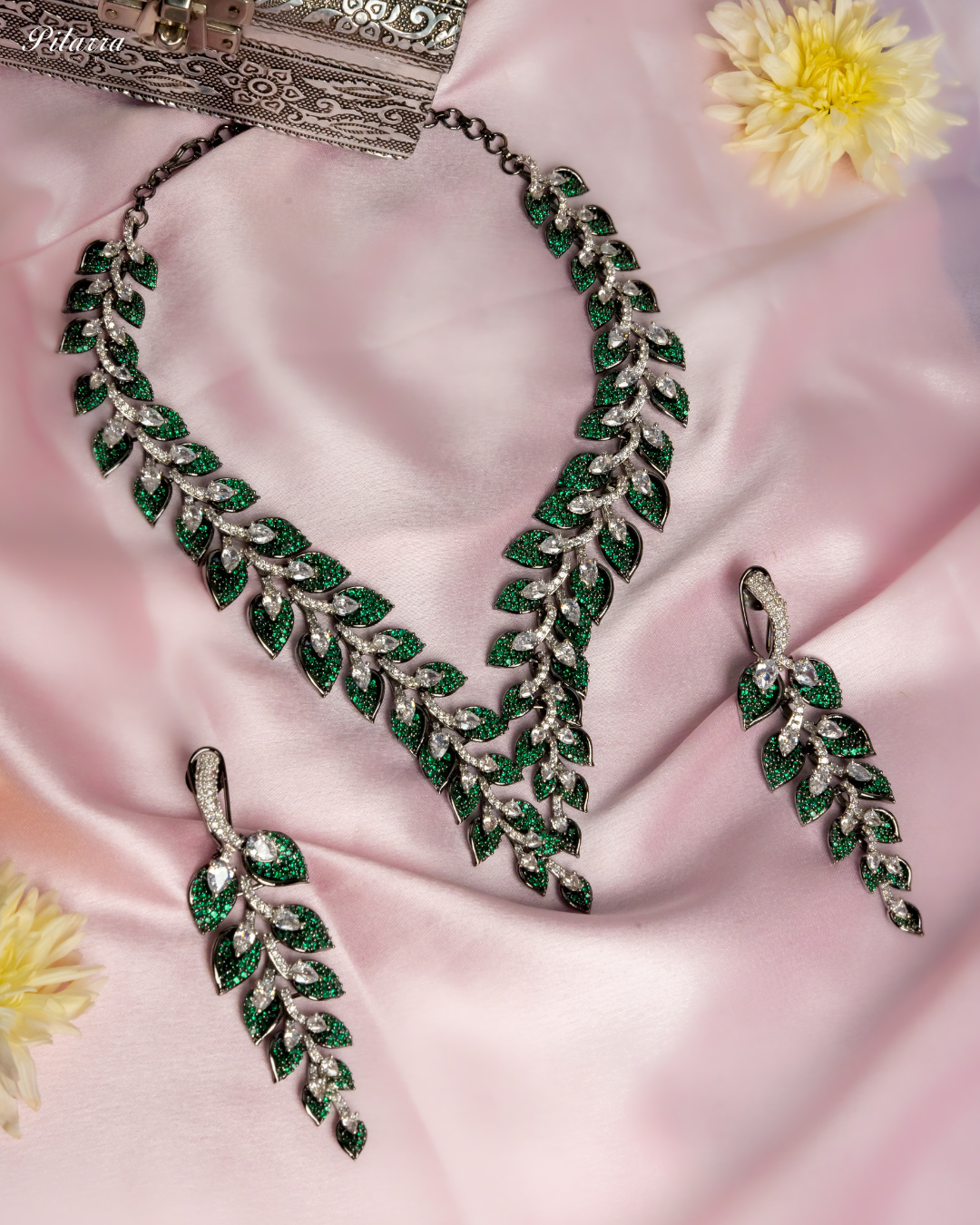 Emerald Green Stone Cubic Zirconia Necklace Set_Image
