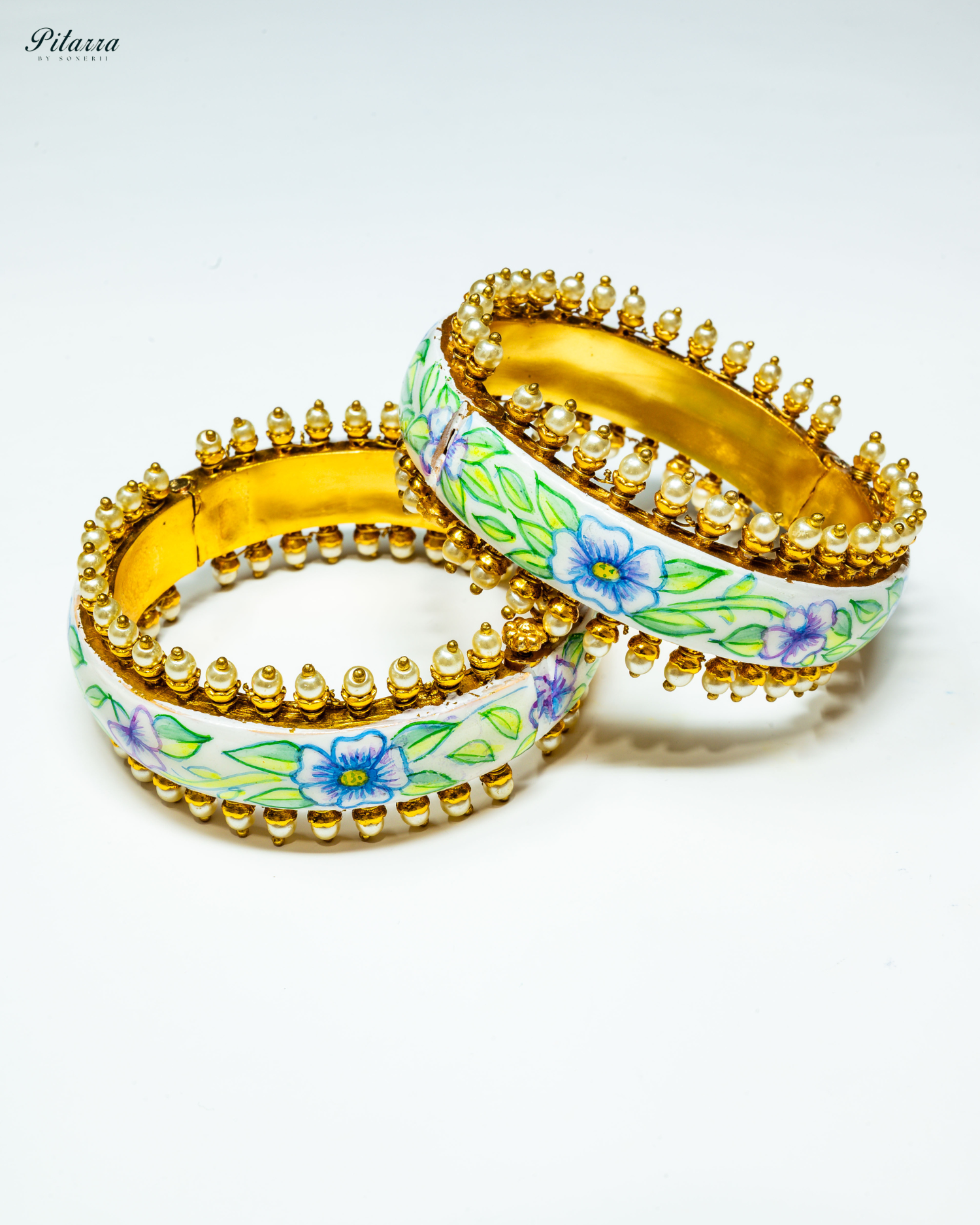 Gold Plated Floral Traditional Kundan Bangle_Front Image