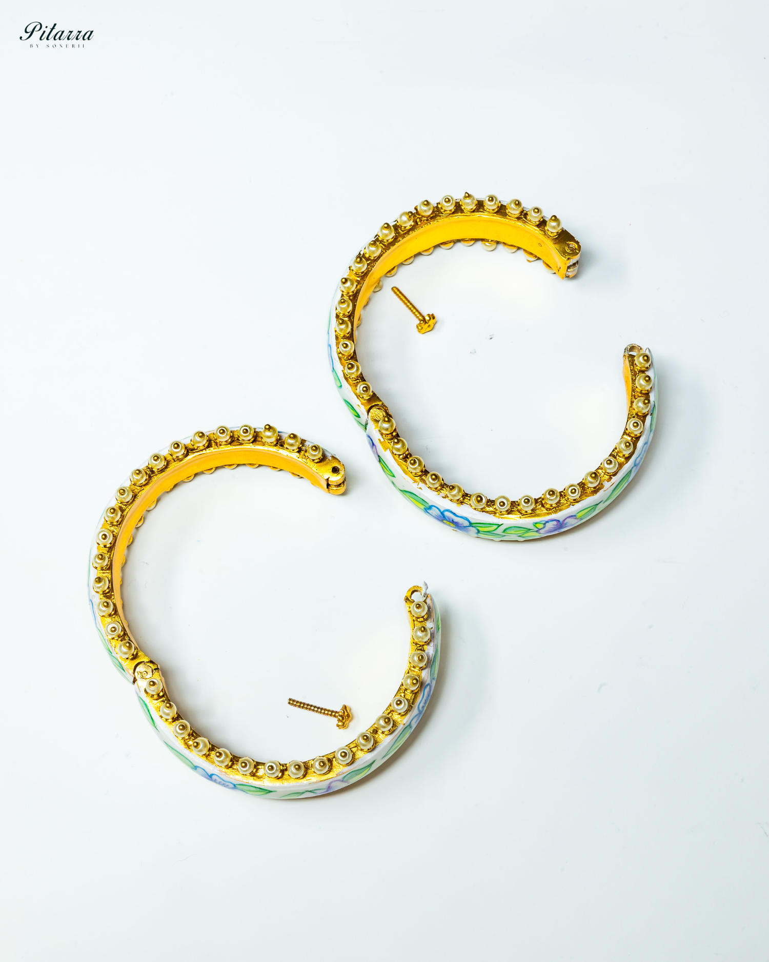 Gold Plated Floral Traditional Kundan Bangle_Open Image