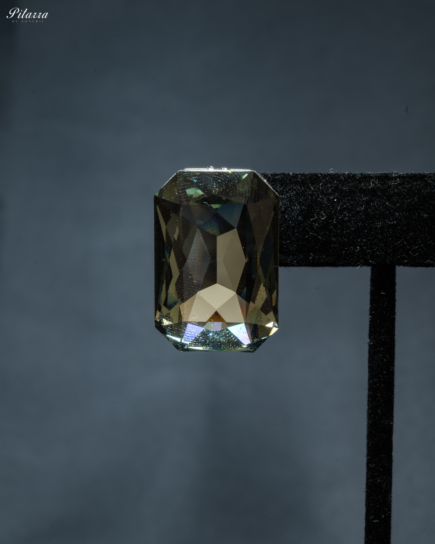 Grey Swarovski Choker Set_Zoom Earrings