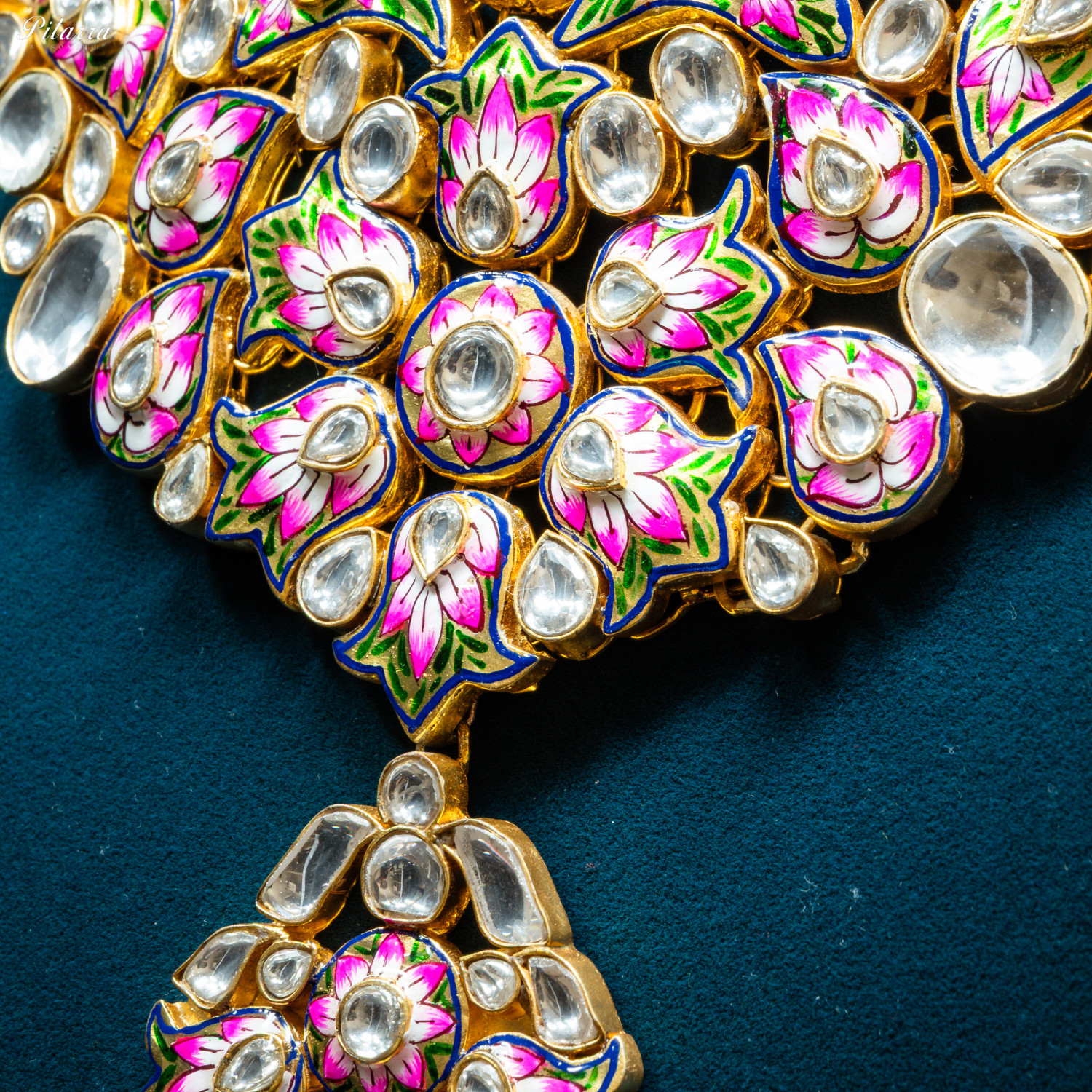 Meenakari_Uncut_Kundan_Necklace_Set_Zoom Angle