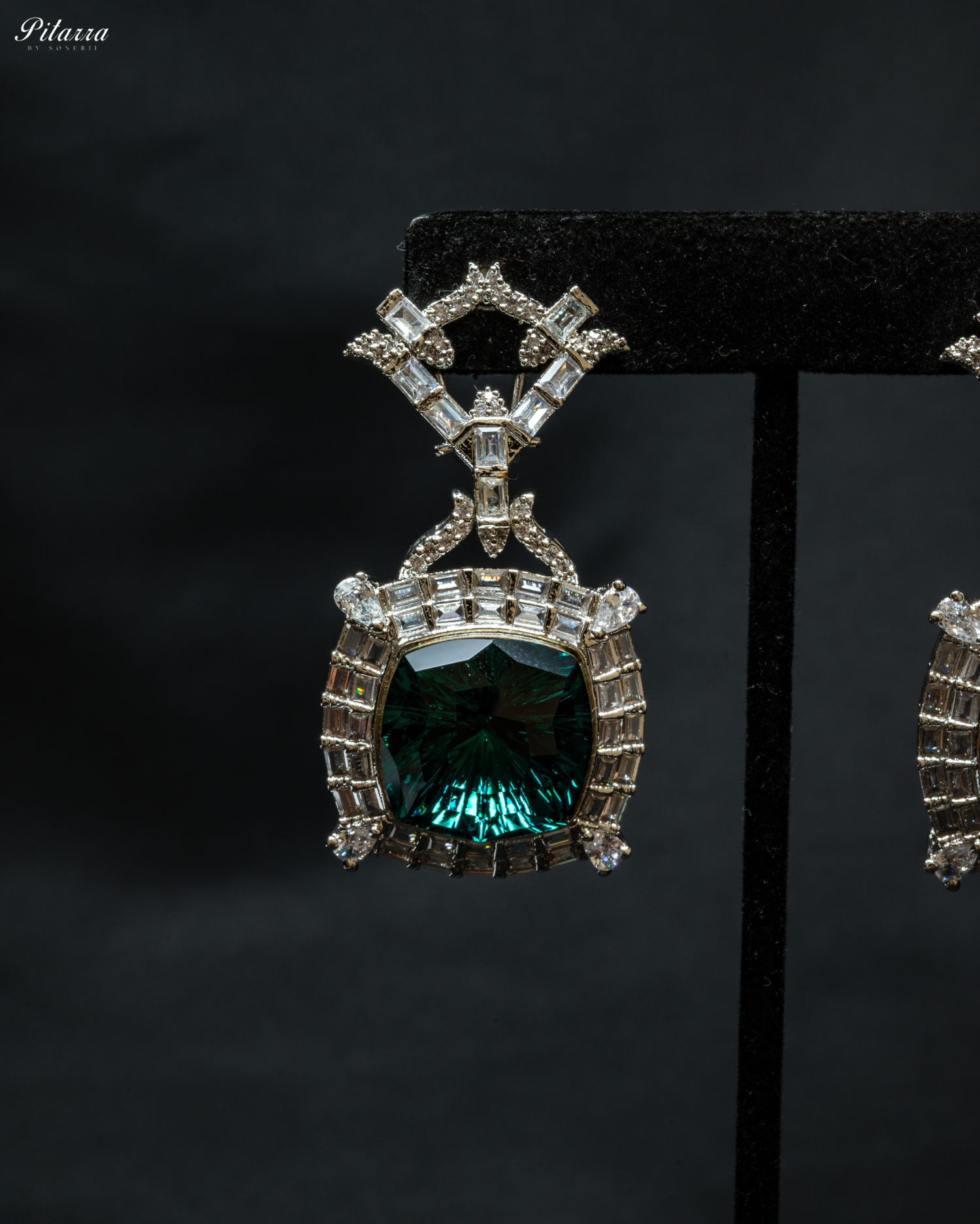 Multicolor Finish Green Stone Zircon Long Necklace Set_Zoom Earrings