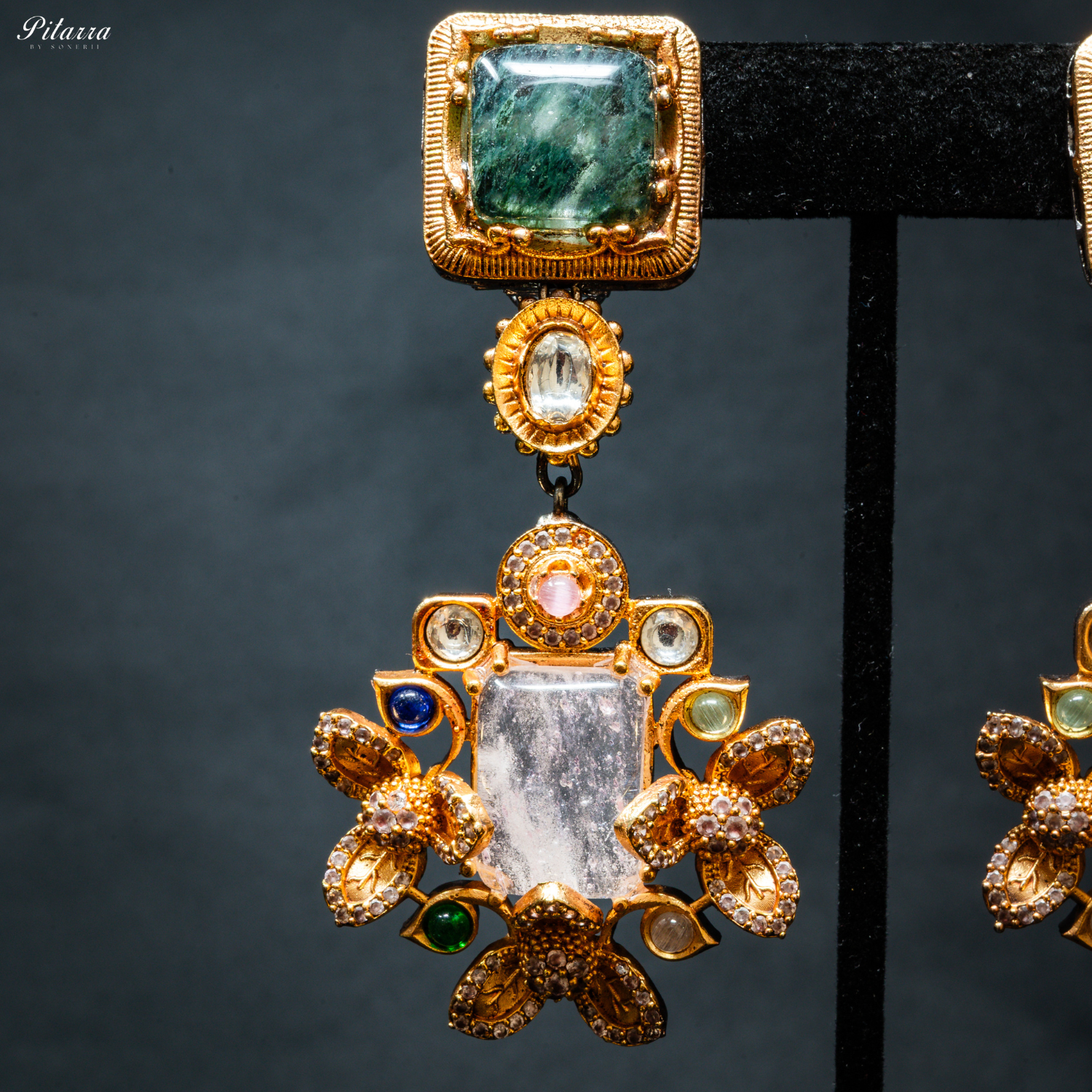 Pitarra Long White Kundan Necklace Set_Zoom Earrings