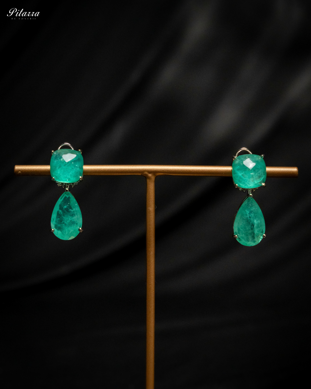 Pitarra Rhodium Green Crystal Necklace Set_Earrings