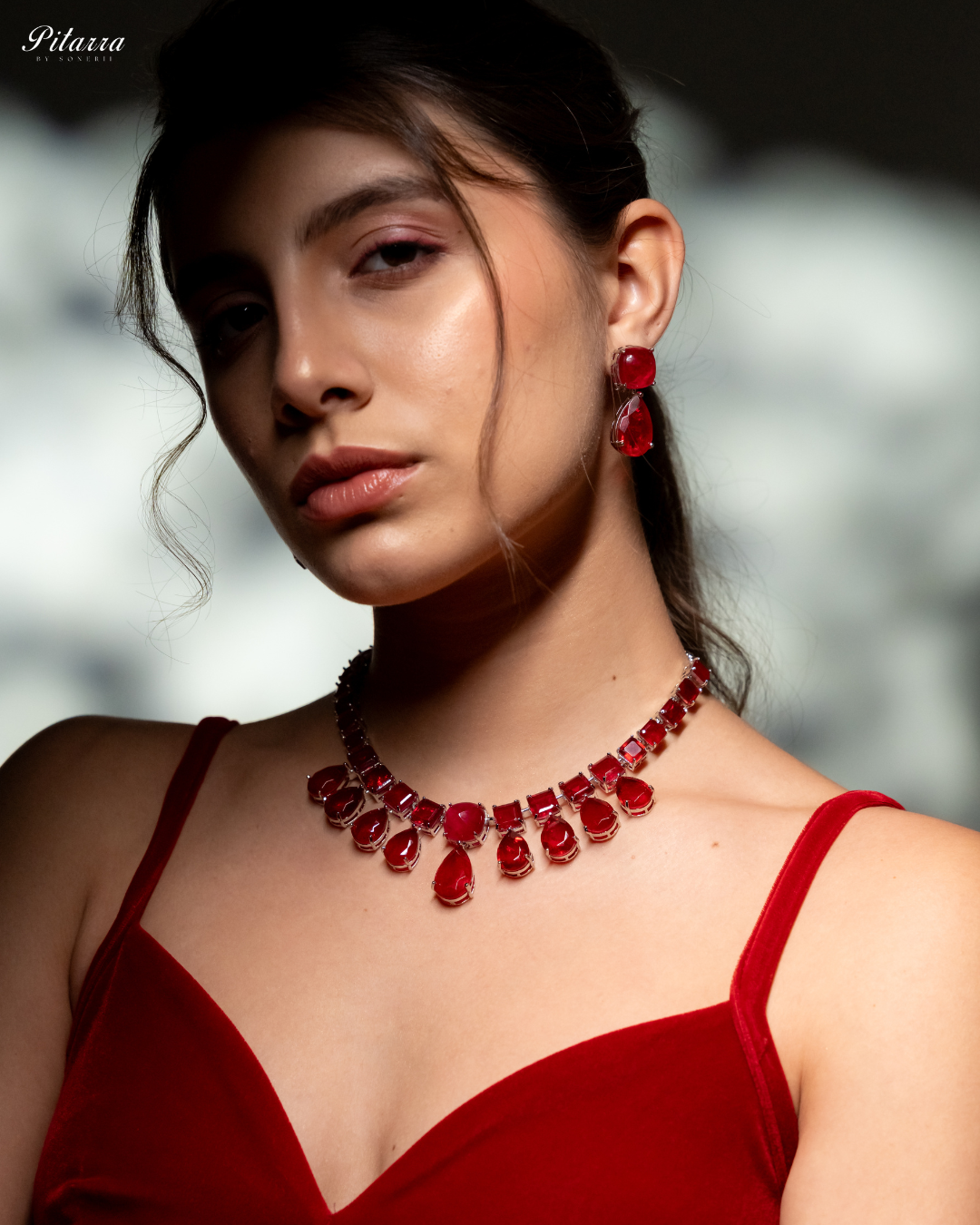 Red Crystal Choker Necklace Set_Side
