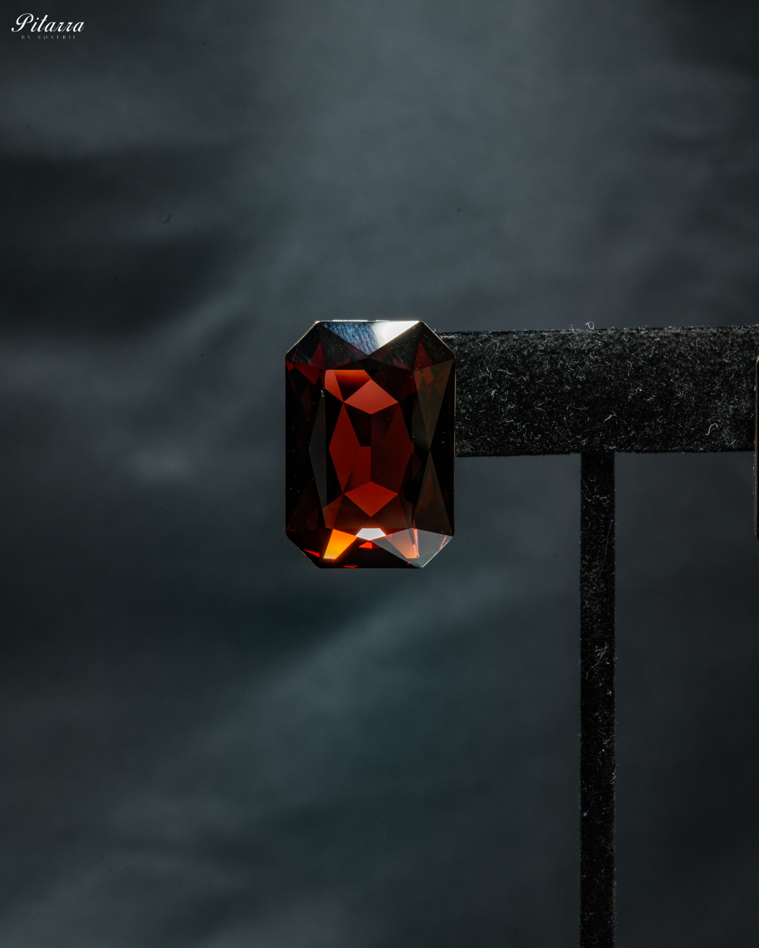 Red_Stone_Square_Yellow_Crystal_Necklace_Set_Zoom Earrings