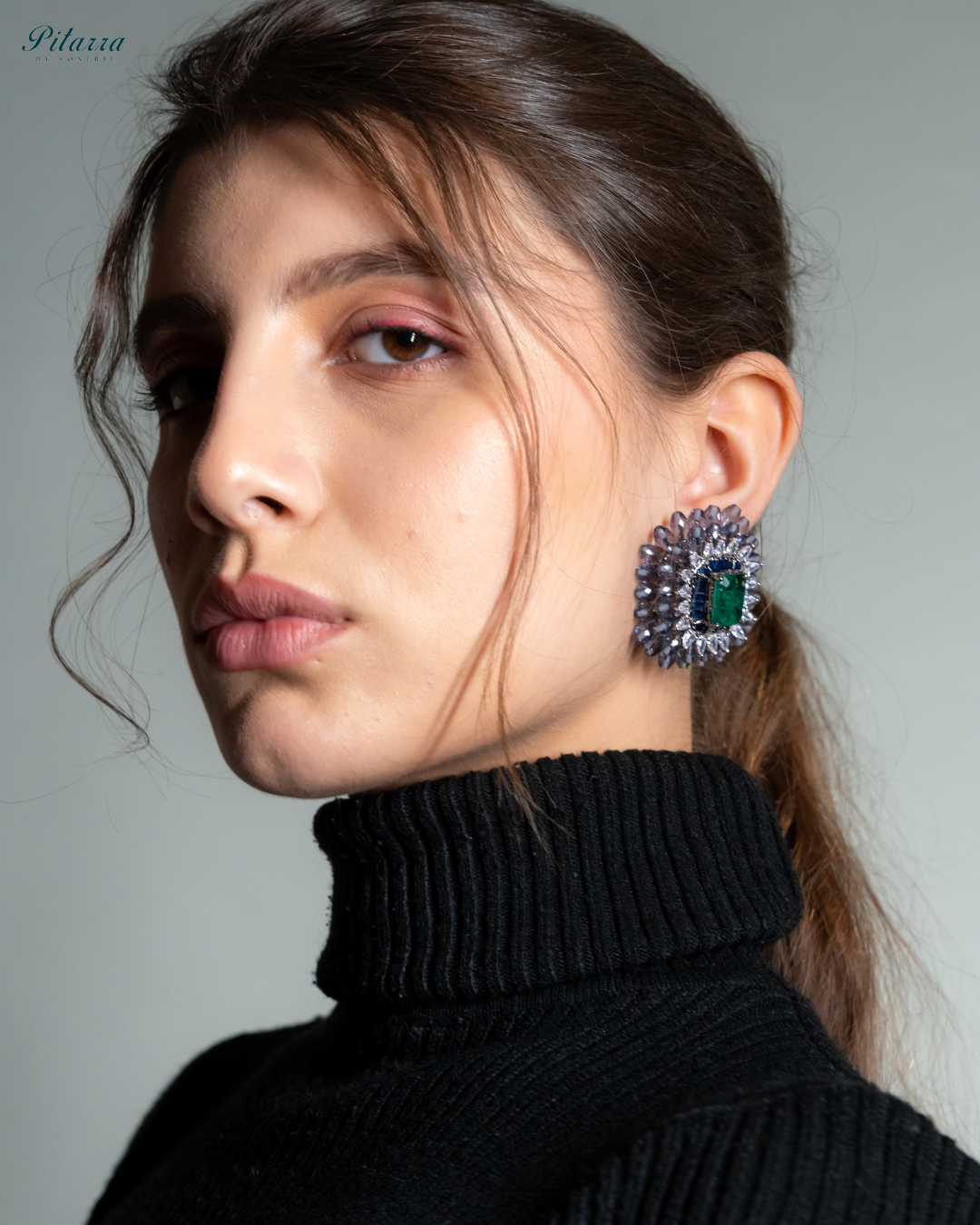Royal Blue Emerald Studs Earrings_Side Pose