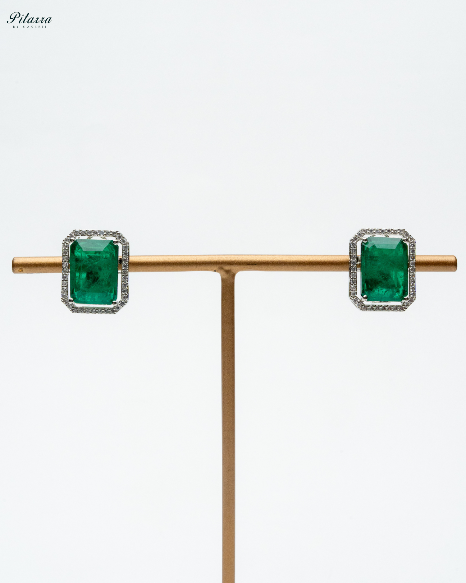 Semiprecious Green Doublet Choker Set_White Background Earrings