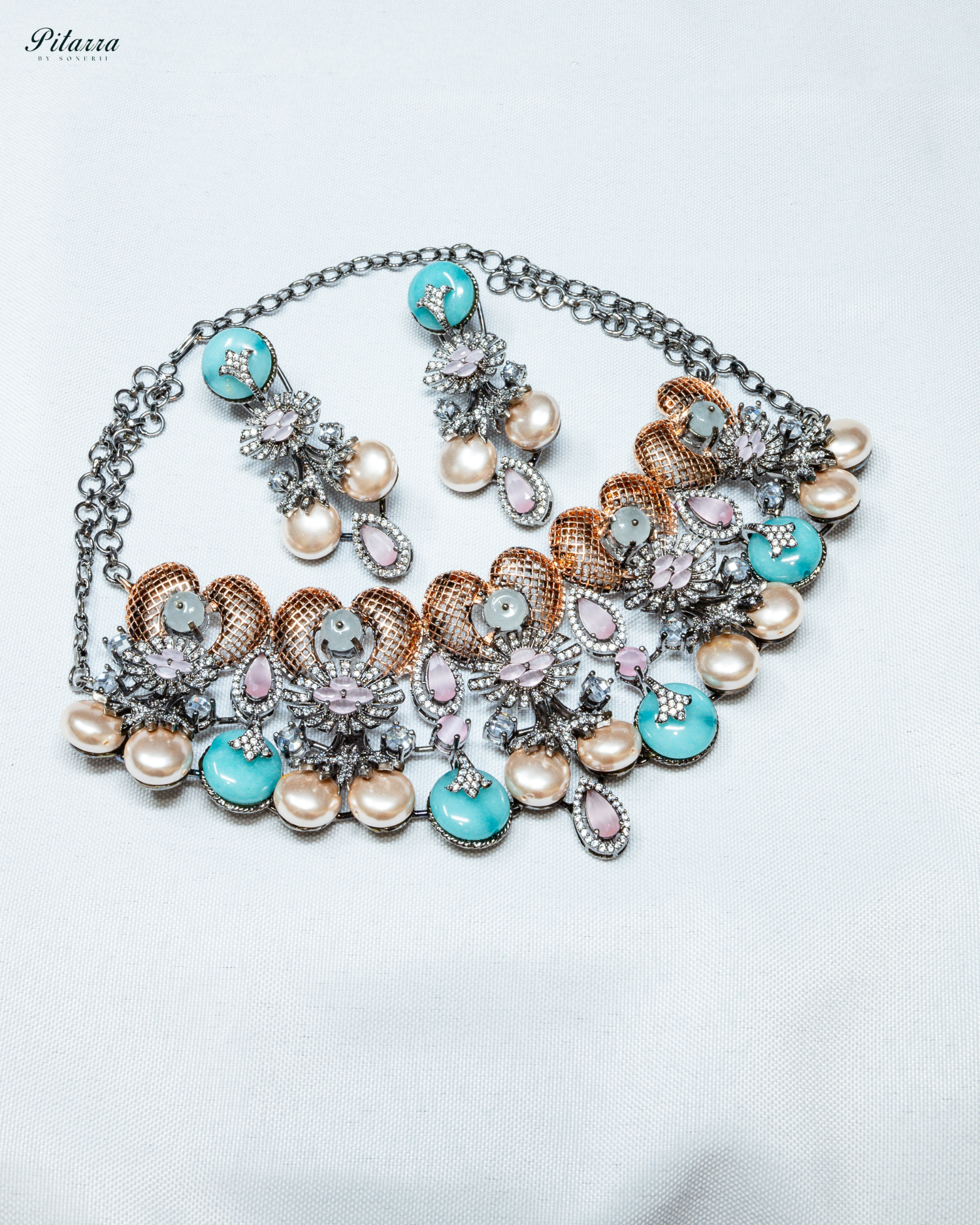 Turquoise with Pink Choker Set in Dual Tone_White Background