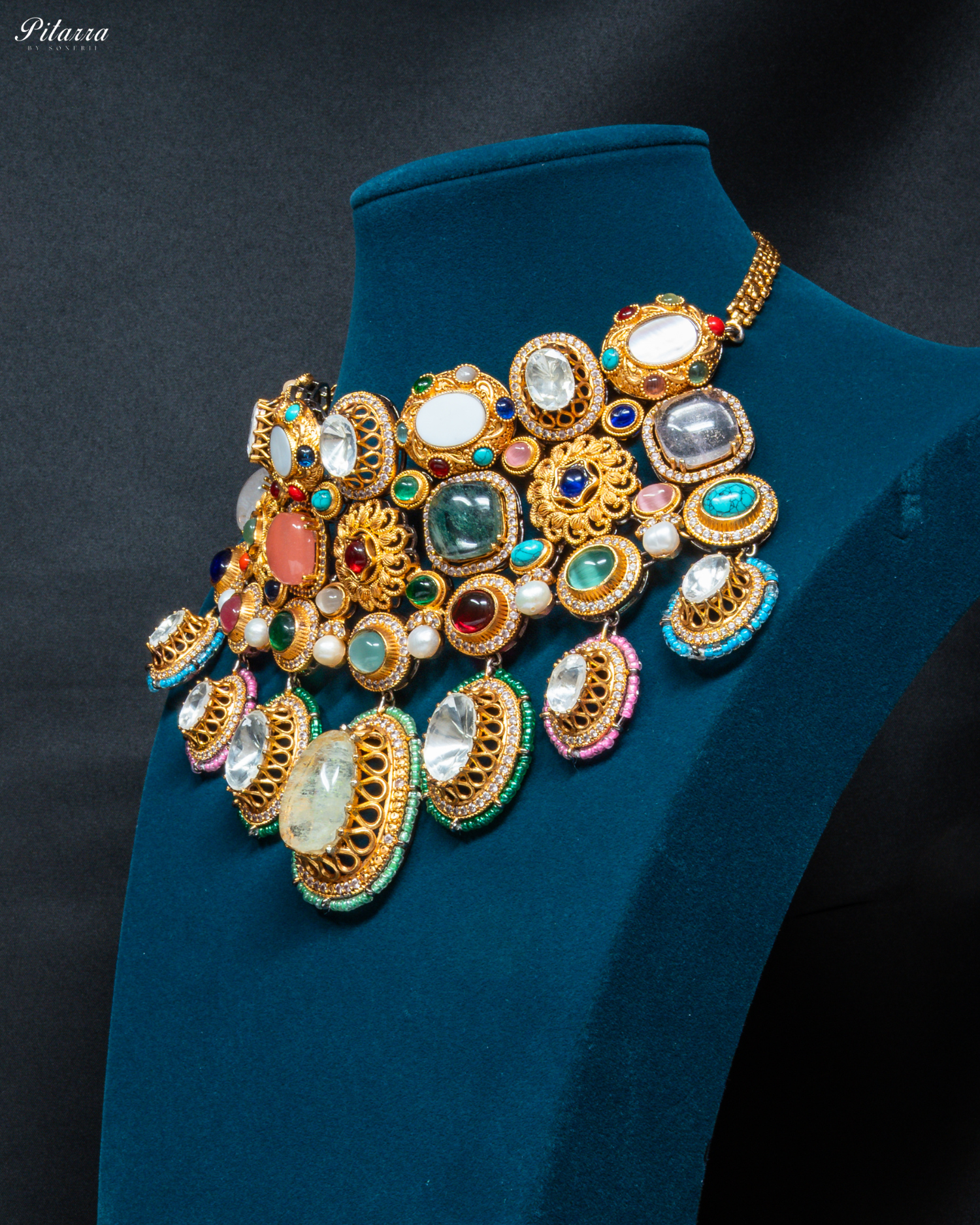 White Doublet with Navaratna Choker Set_Side Angle