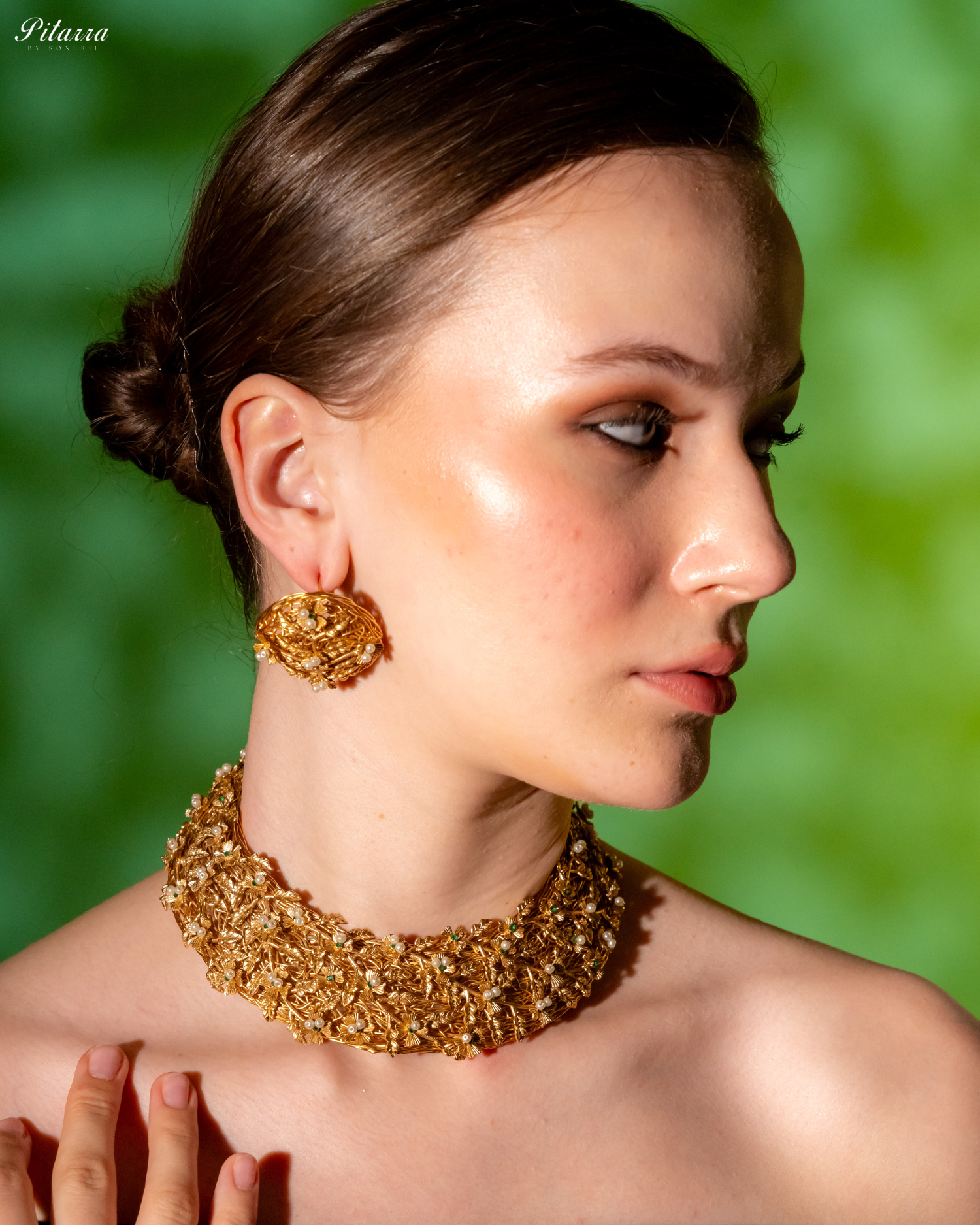 White And Gold Handcrafted Choker Set