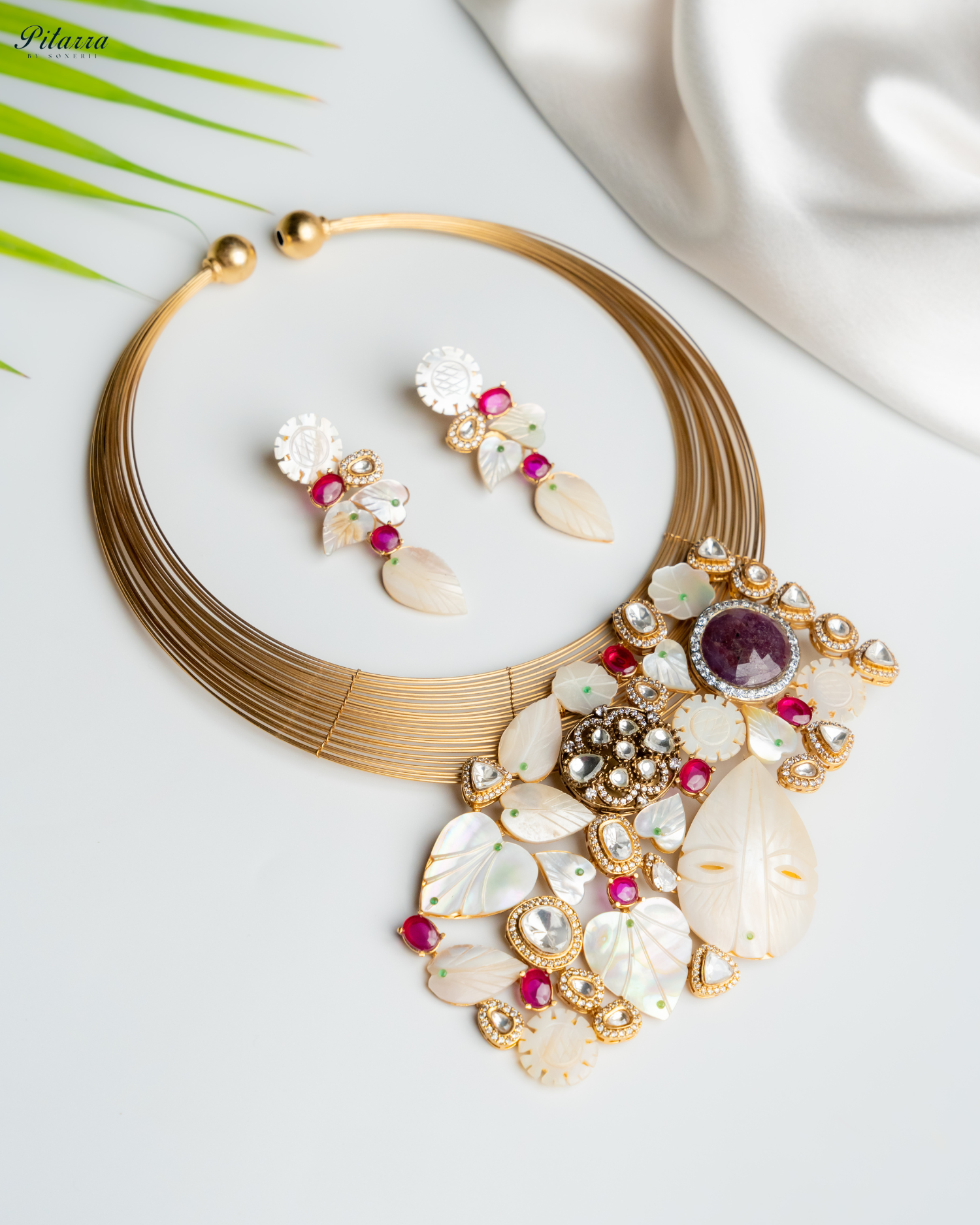 Designer Hasli Golden Kundan Necklace Set