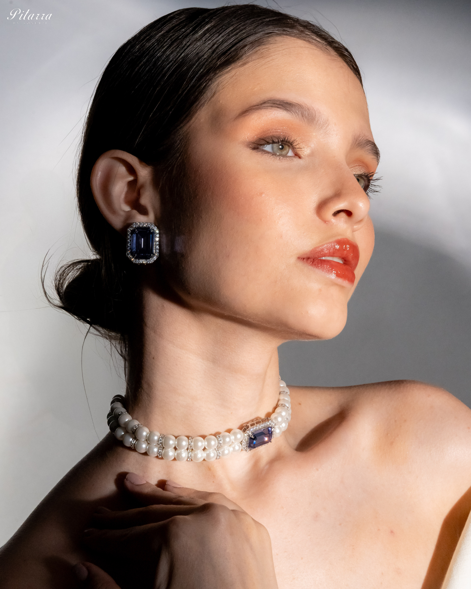 Blue Stone Two Layer Pearl Choker