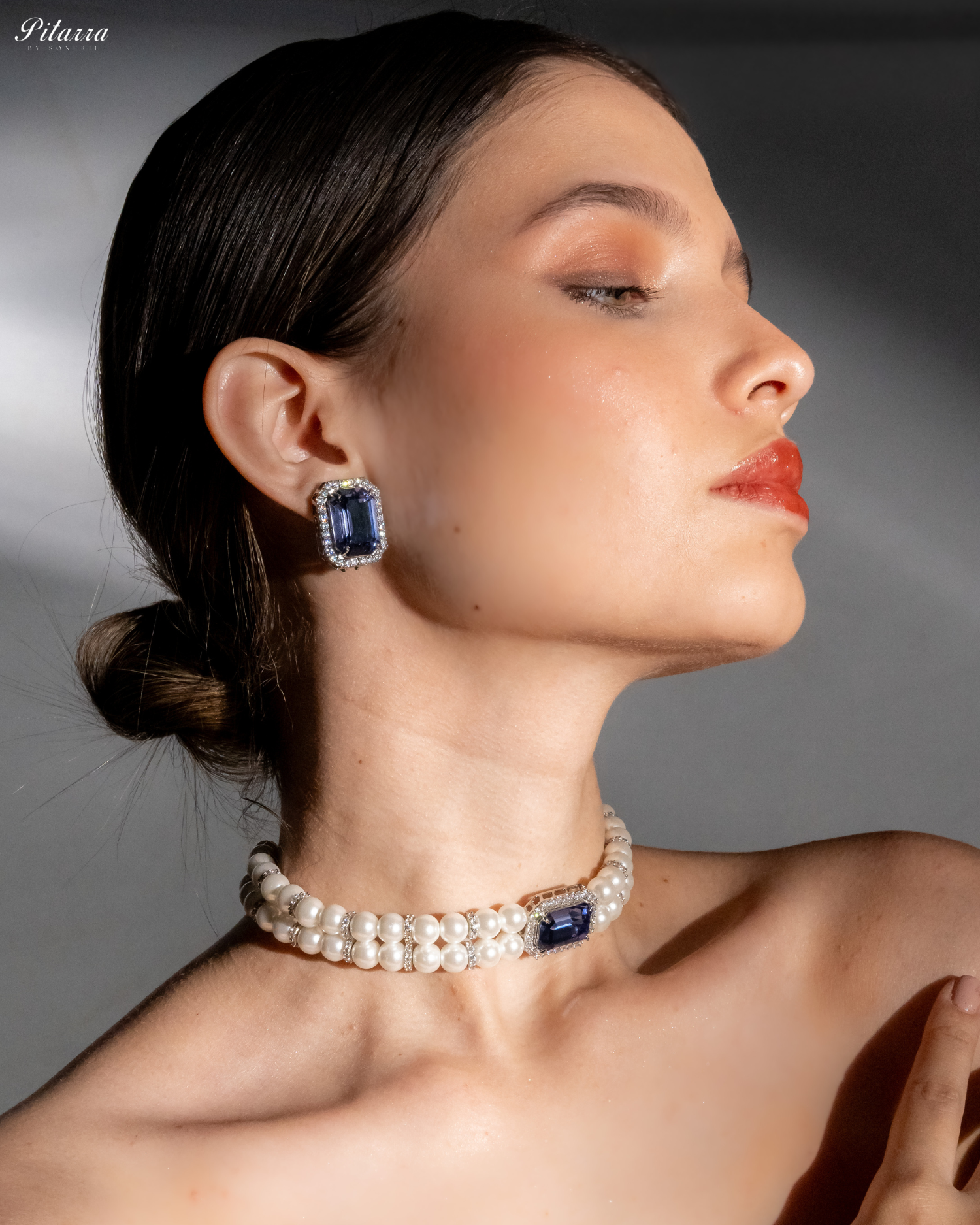Blue Stone Two Layer Pearl Choker