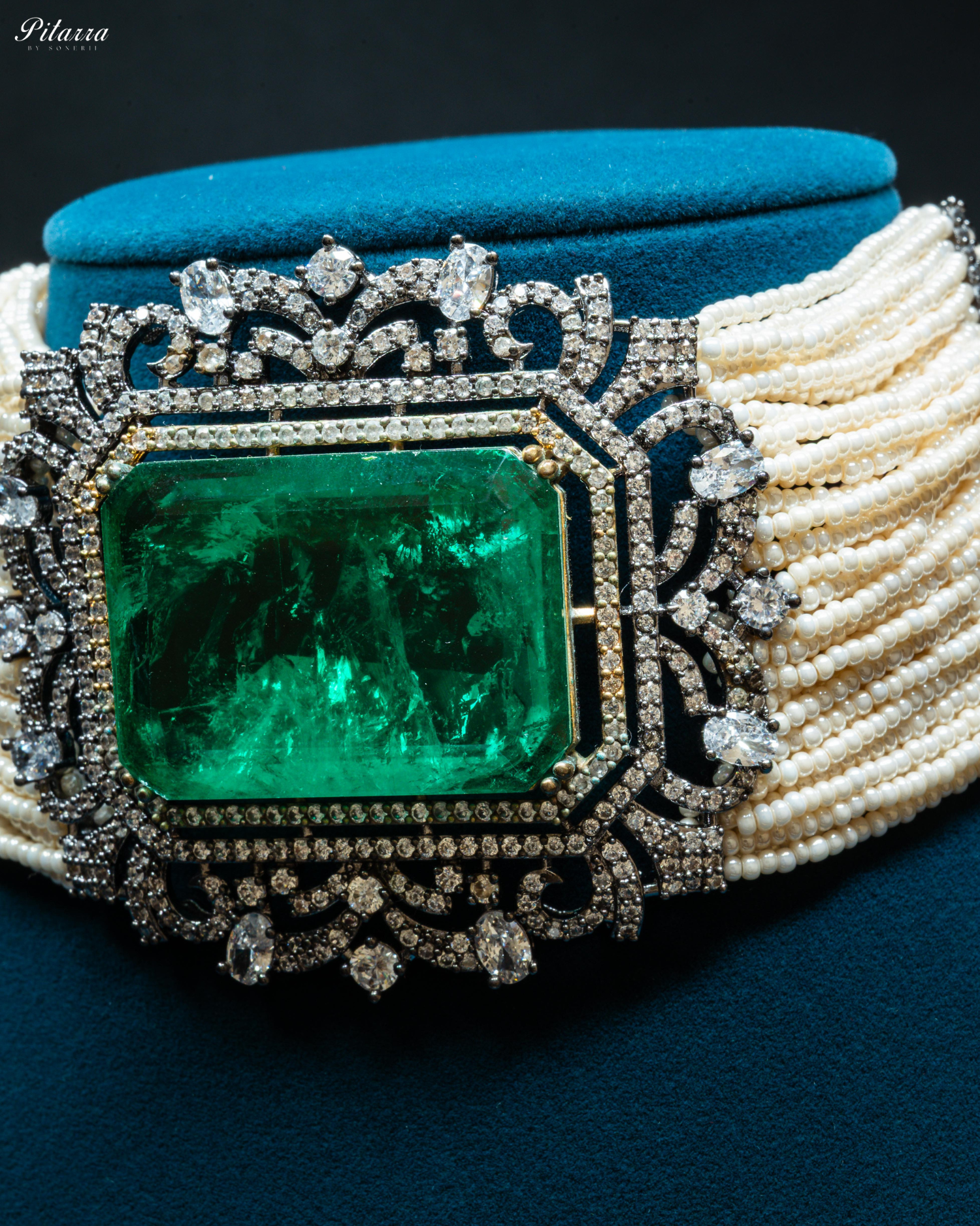 Emerald Stone Doublet Pearl Choker Set