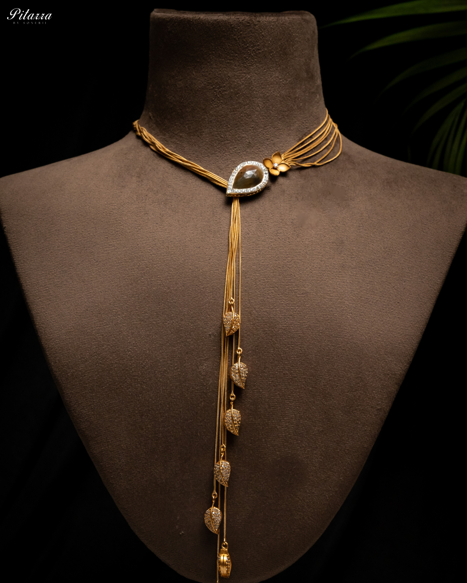 Pitarra Yellow Stone Golden Pendant Set