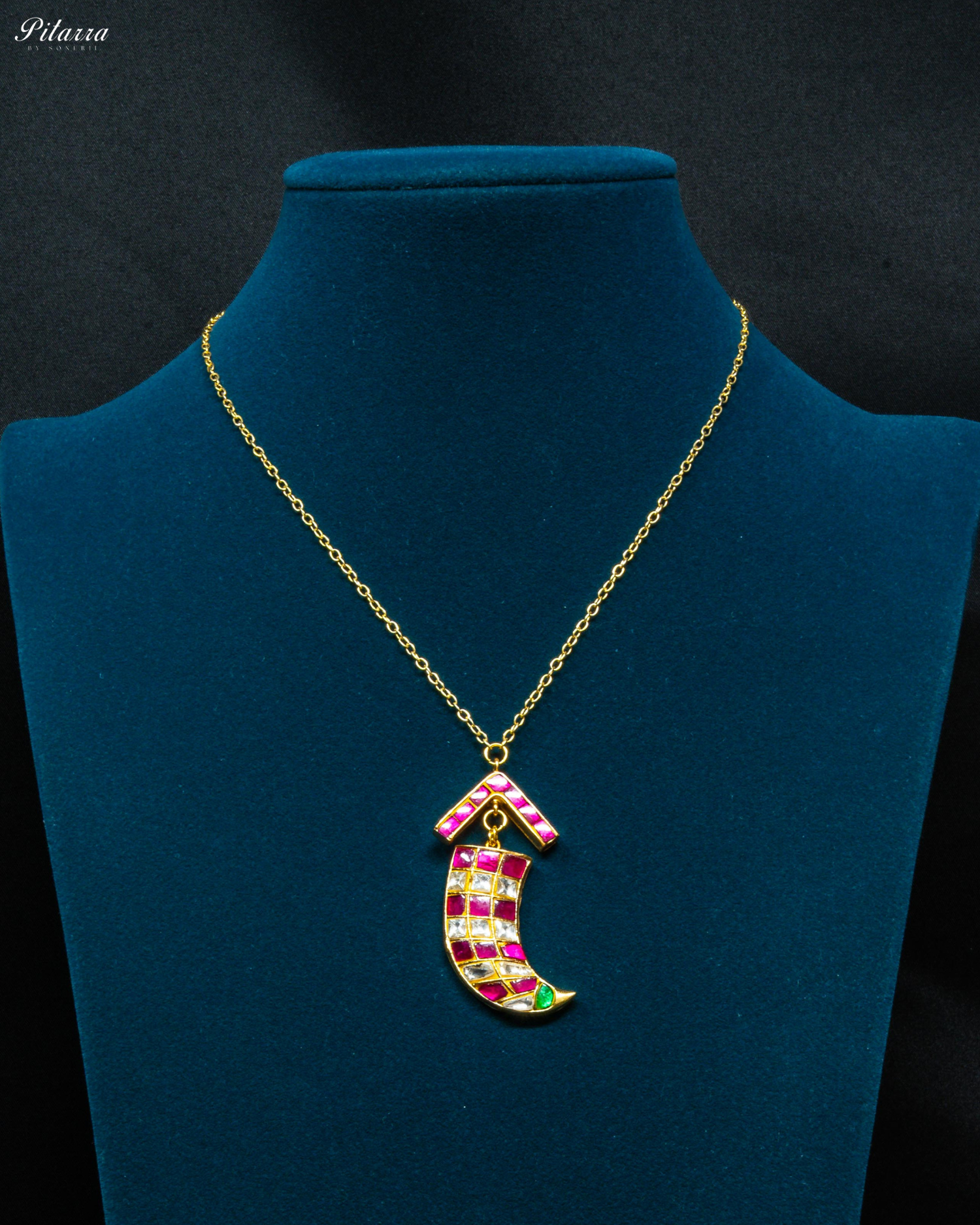 Classic Pink Dagger Chain Kundan Pendant Necklace