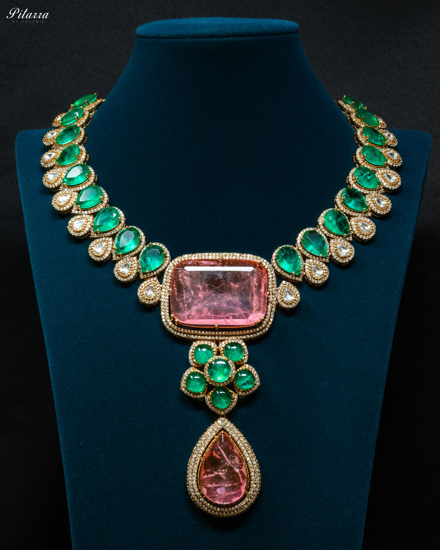 Two Tone Stone Tear Drop Carved Necklace Set