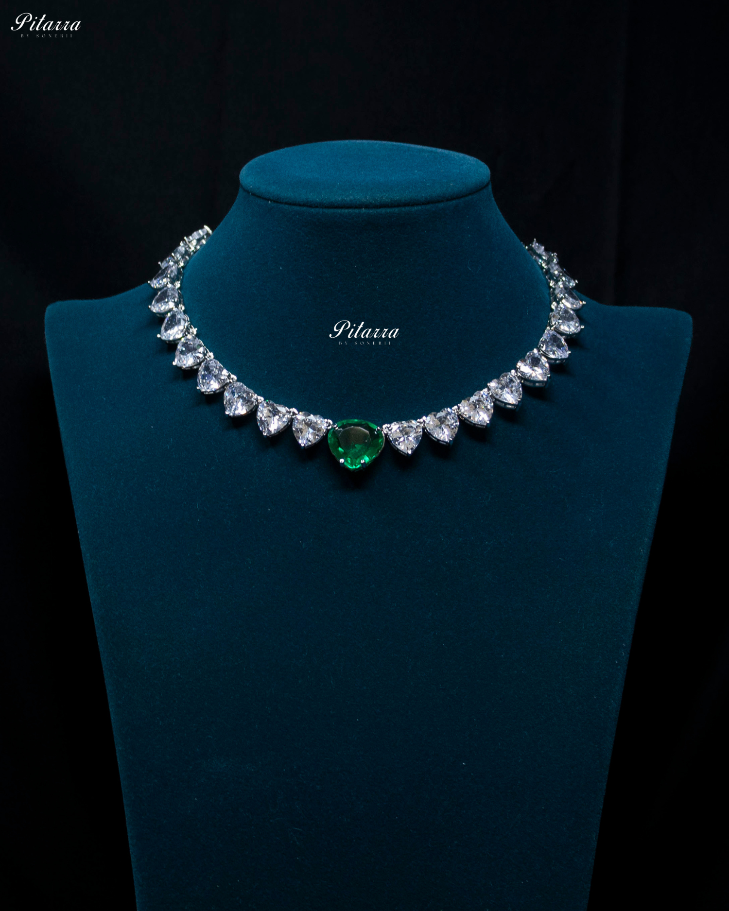 Emerald Stone White Heartline Zircon Necklace Set