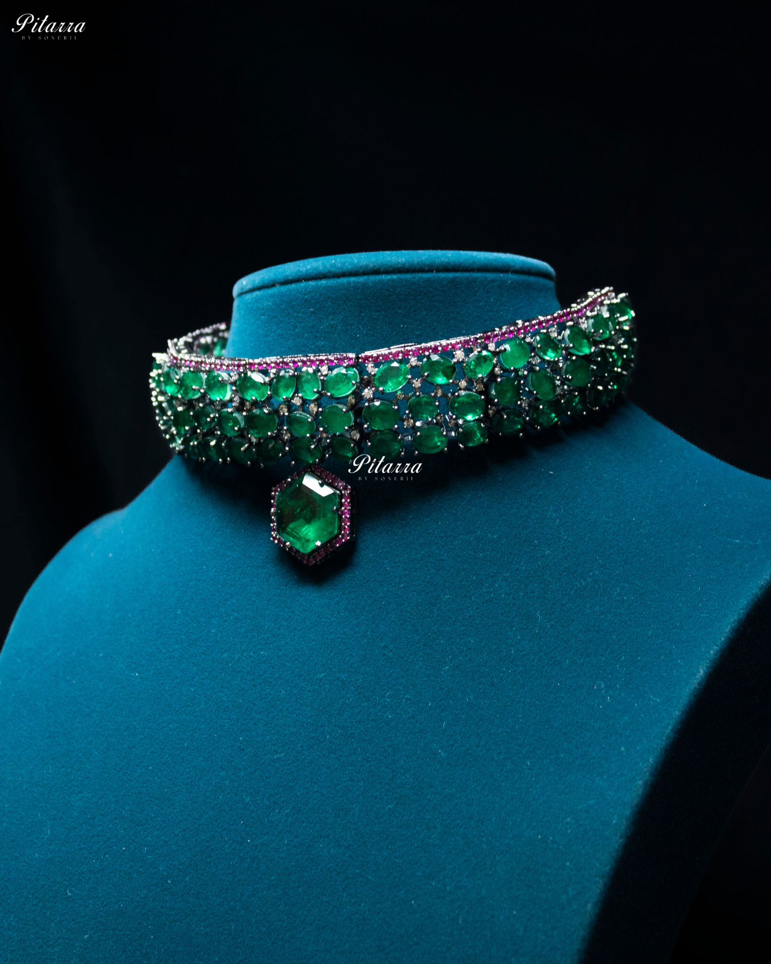 Emerald Stone Purple Lining Crystal Choker Set