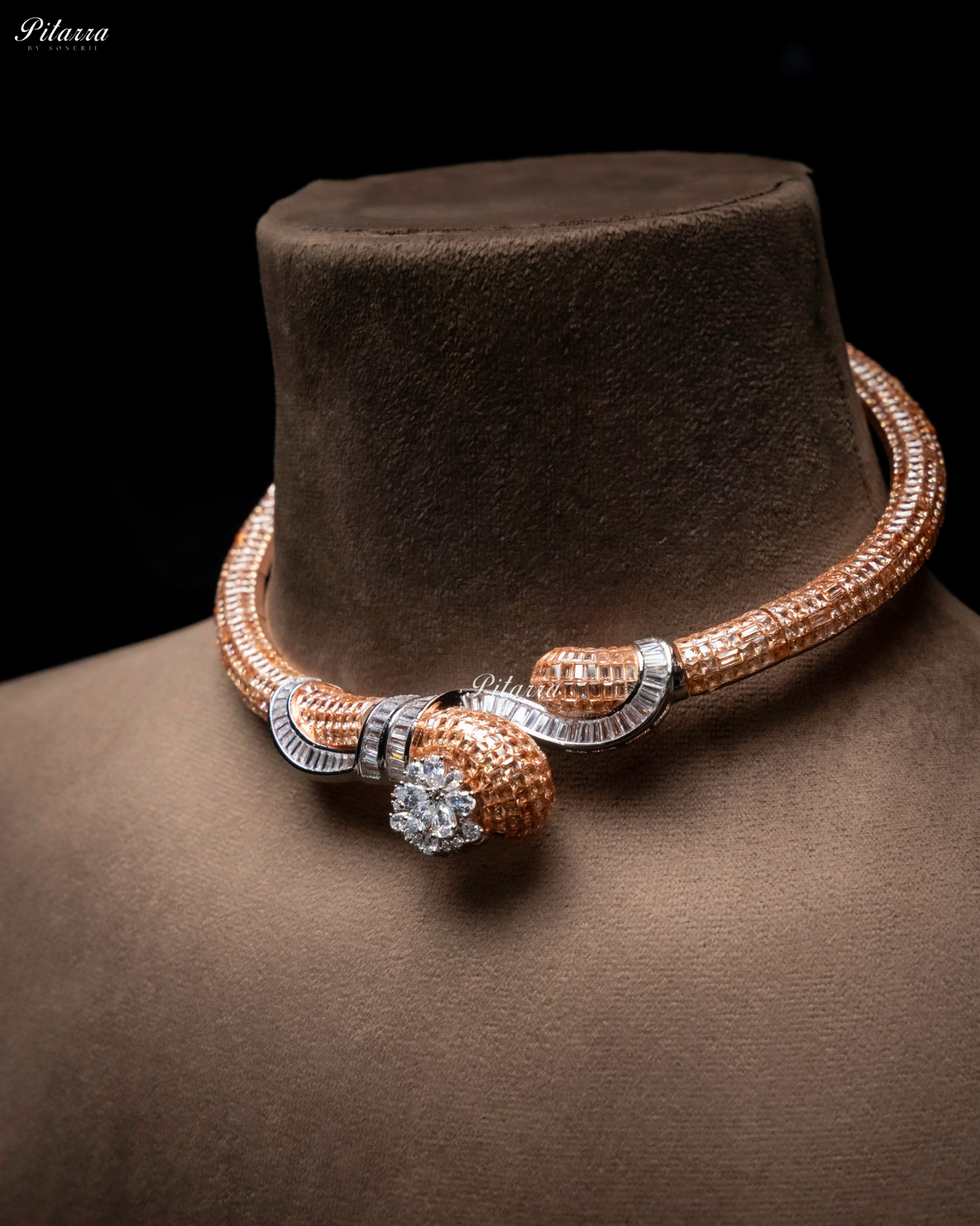 Rose Gold Unique Style Pitarra Crystal Choker Set