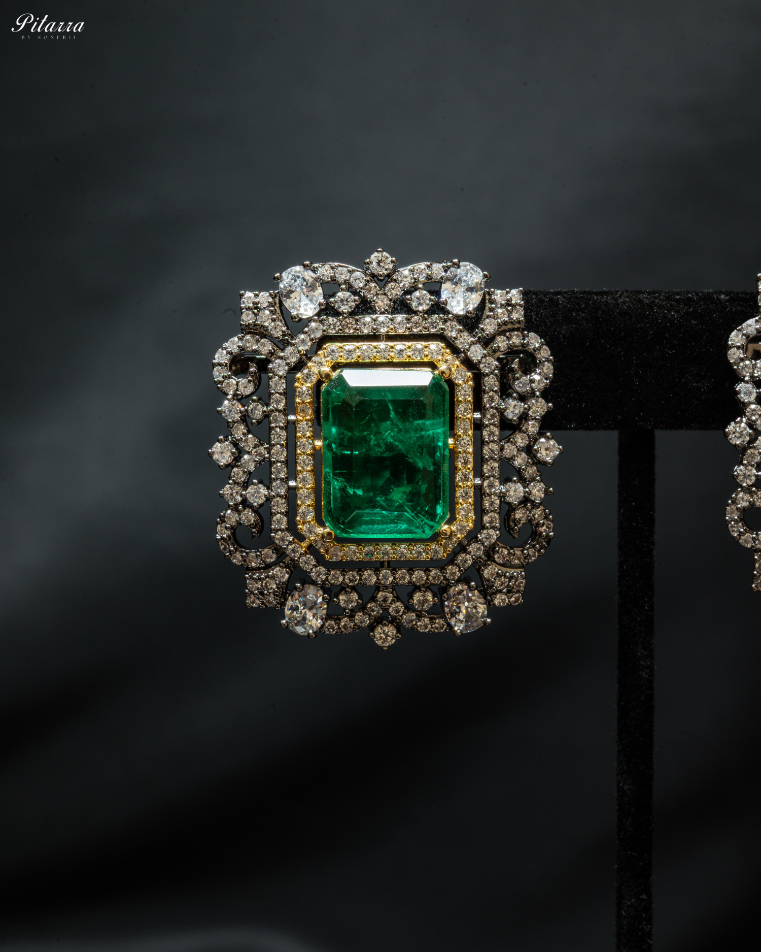 Emerald Stone Doublet Pearl Choker Set