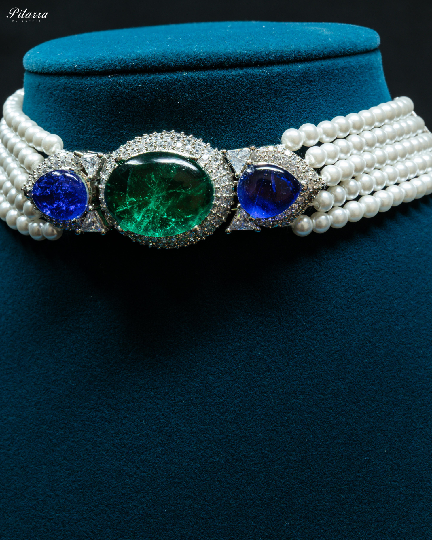 Shining Pearl Emerald Stone Choker Necklace Set