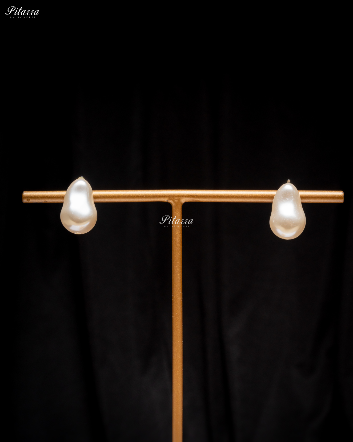 White Baroque Pearl Statement Necklace Set