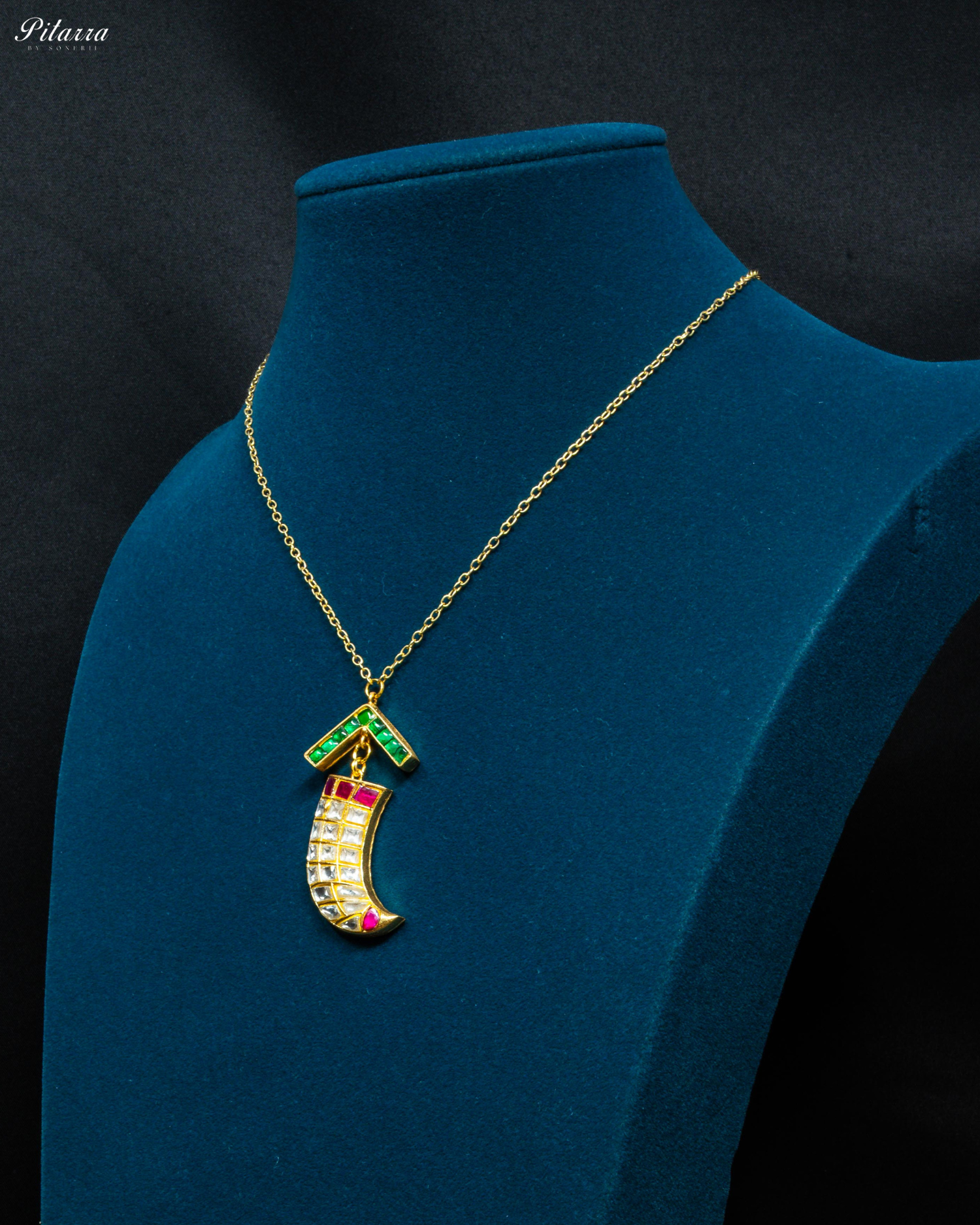 Classic Two Tone Dagger Chain Kundan Pendant Necklace