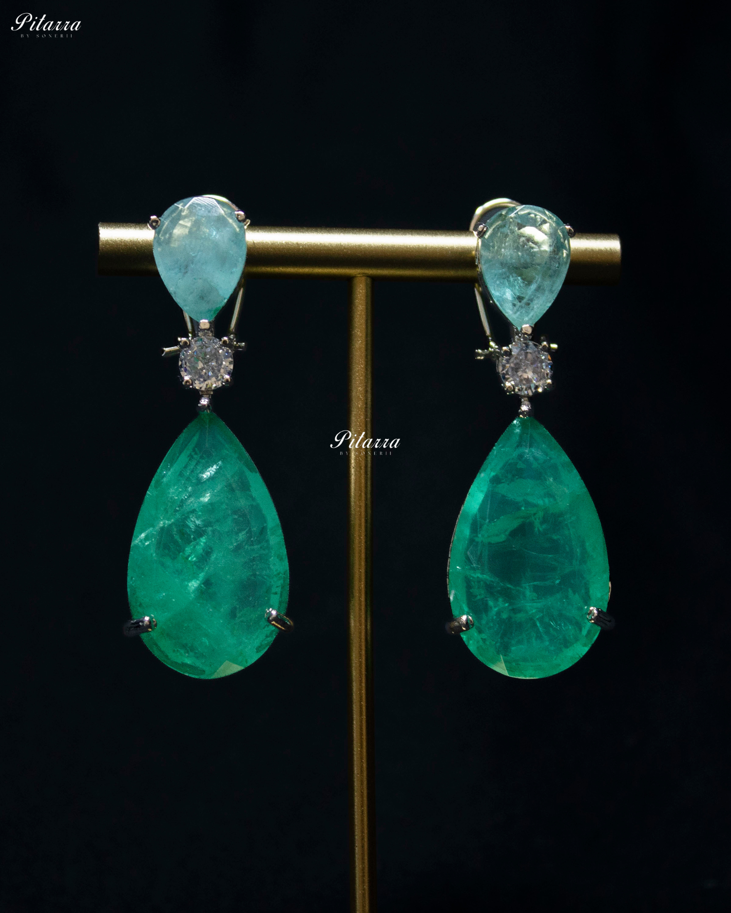 Two Tone Tear Drop Shaped Crystal Necklace Set