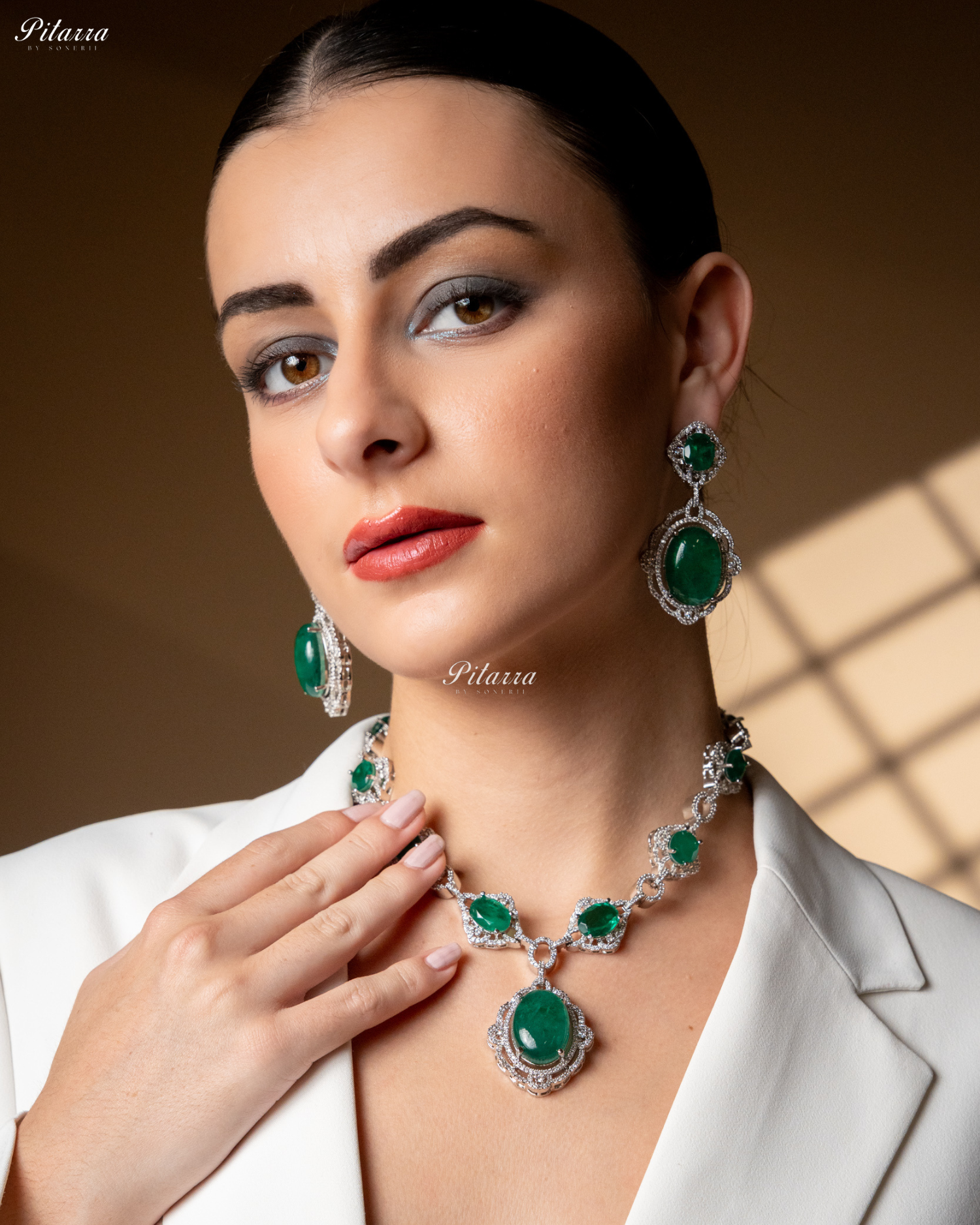 Emerald Stone Silver Finish Tone Crystal Necklace Set