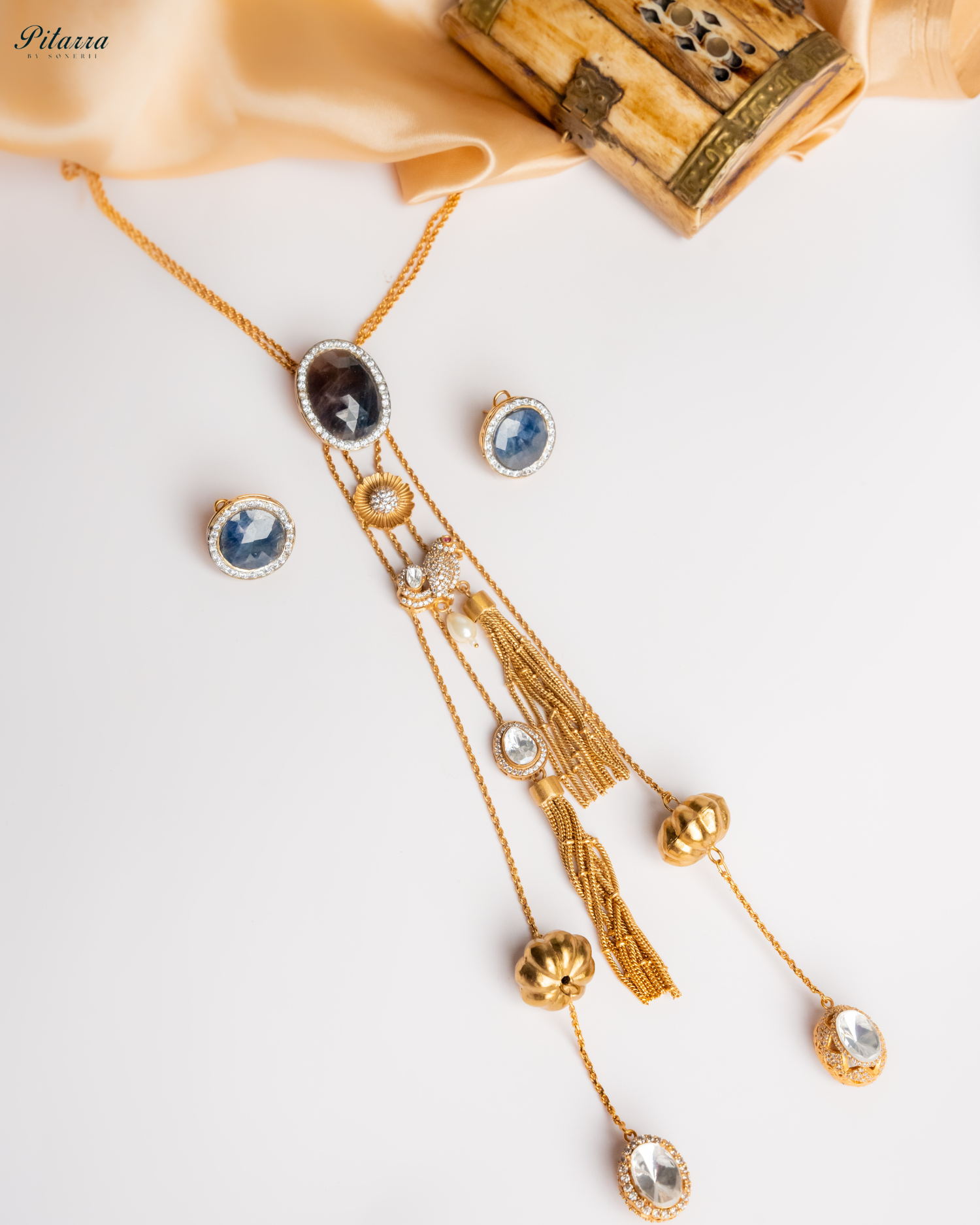 Pitarra Blue Stone Golden Chain Neccklace Set