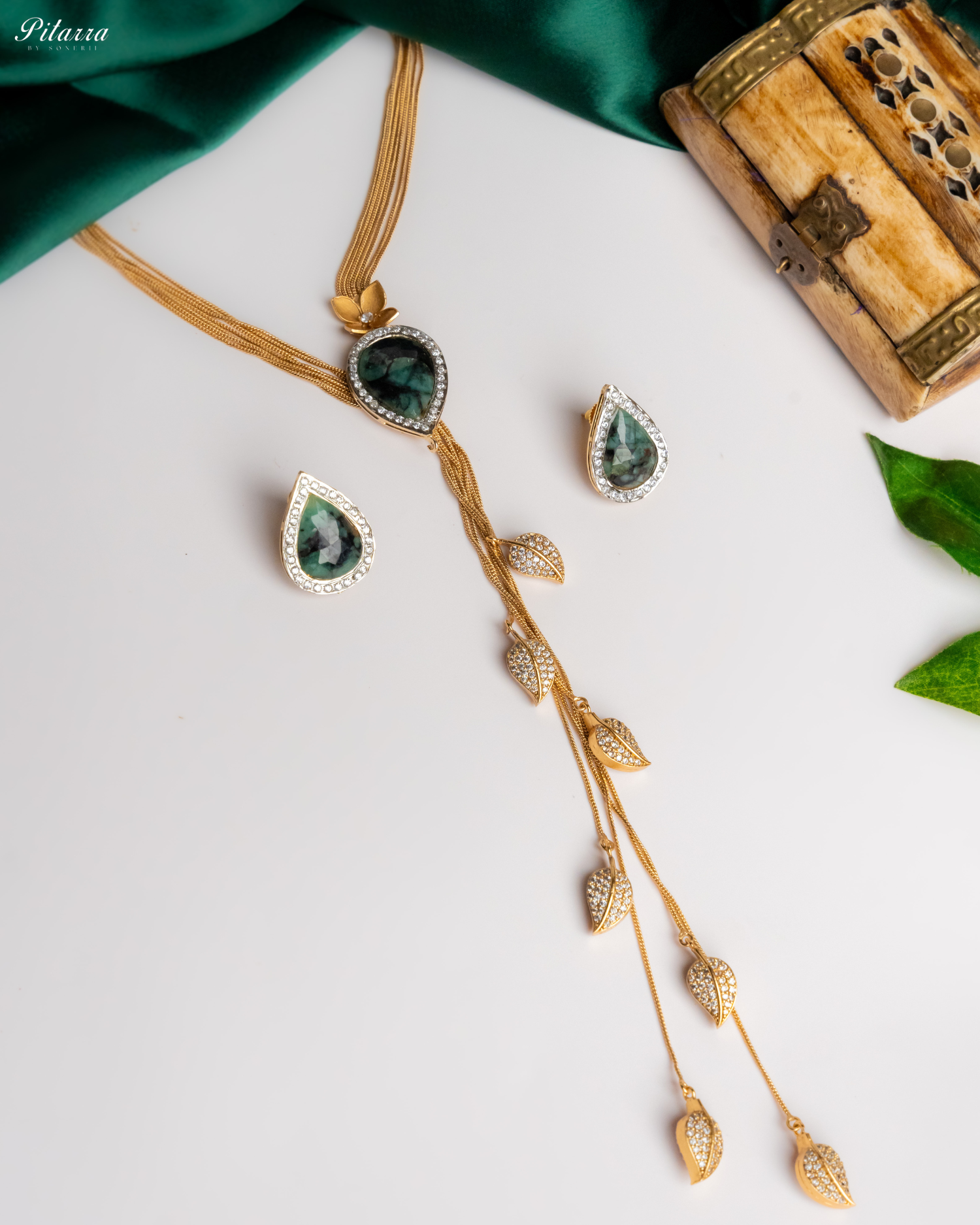 Pitarra Green Stone Golden Pendant Set