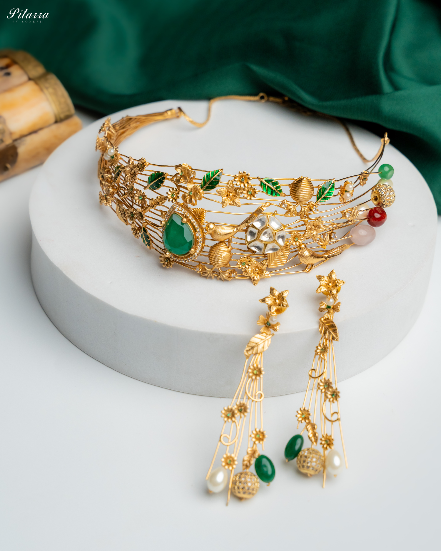 Golden Leaf With Green Crystals Choker Set